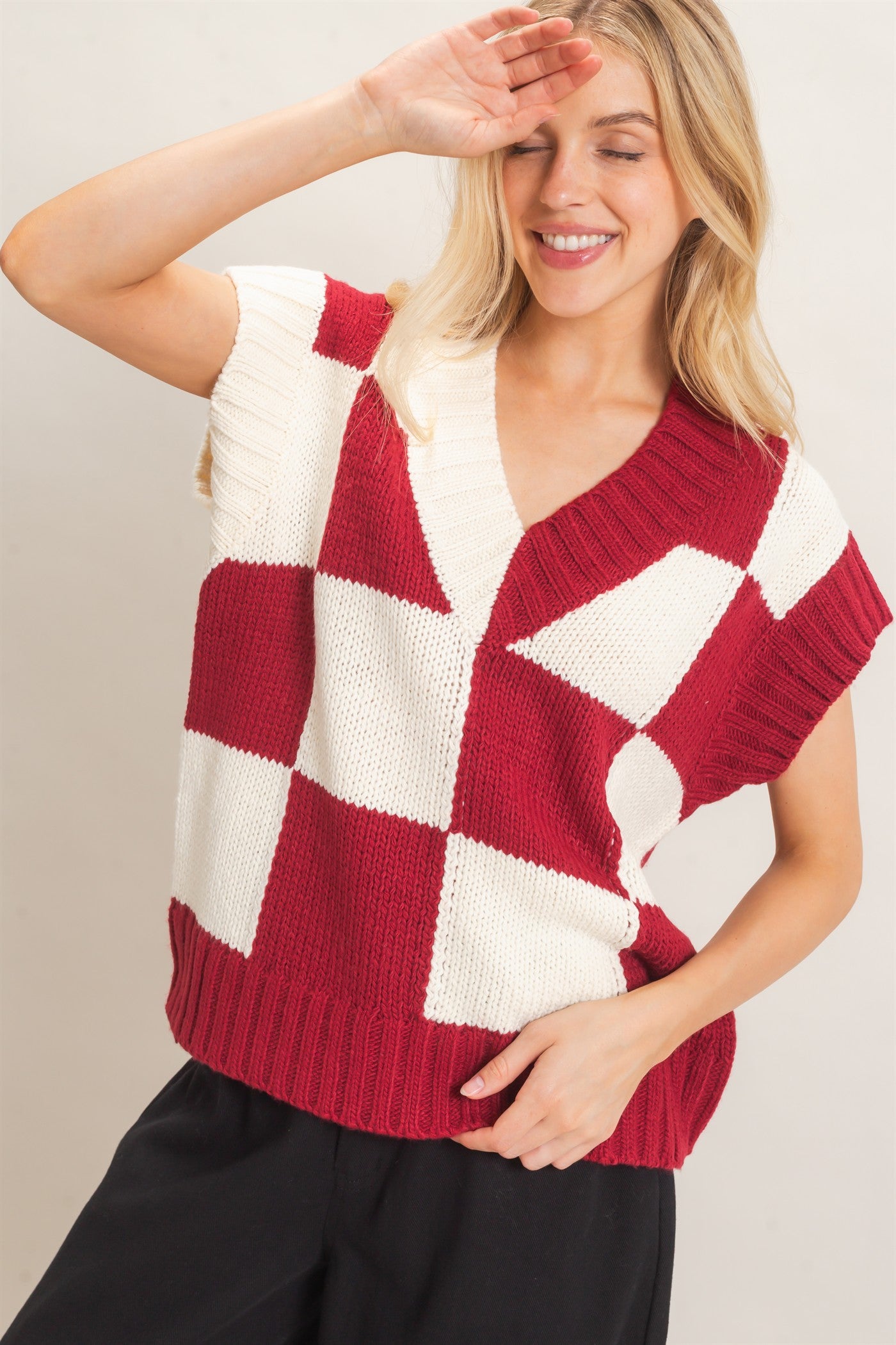 Wholesale Ribbed V-Neck Checkered Sweater Vest Sweaters HF26F180 BURGUNDY HYFVE