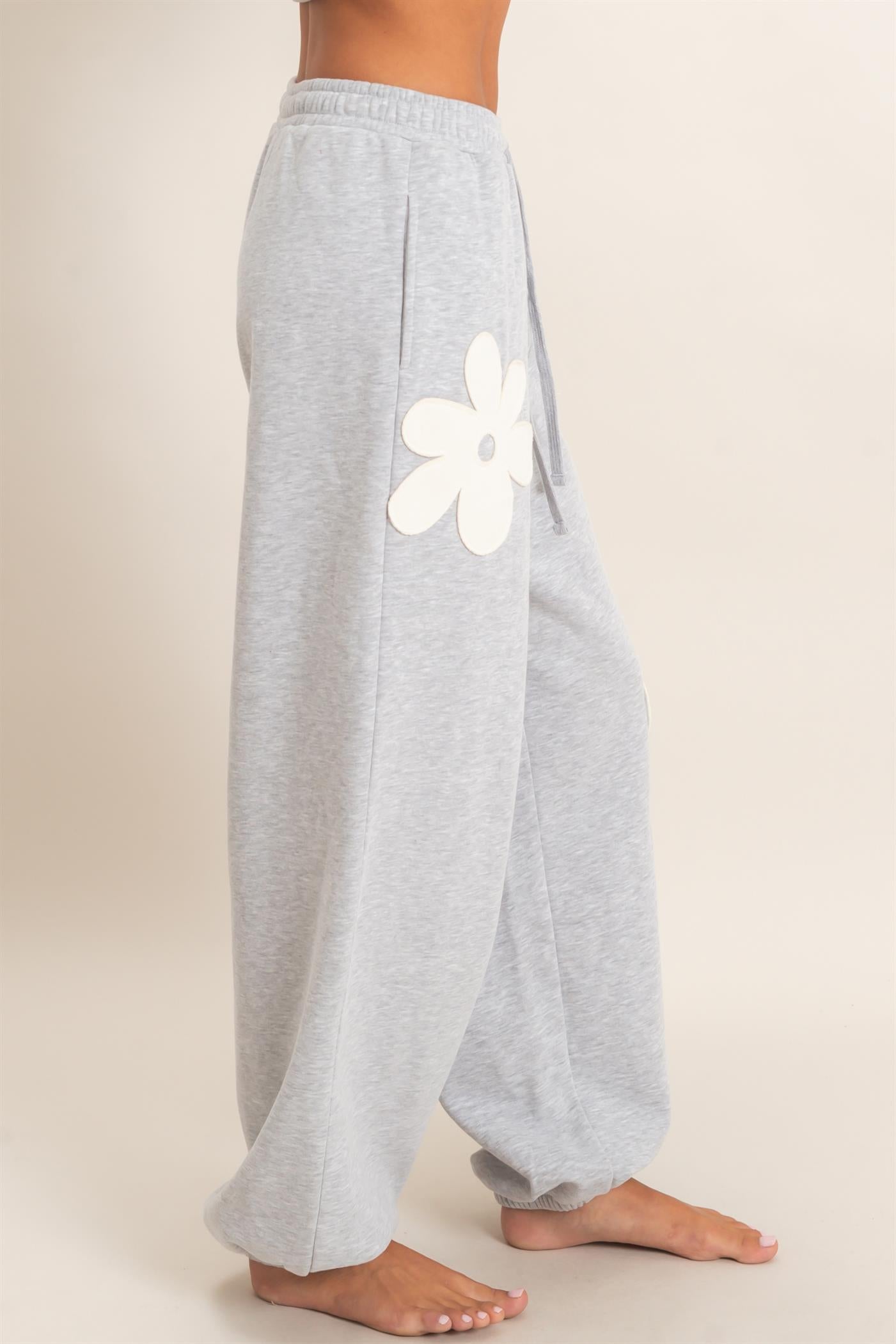 Wholesale Floral Applique Drawstring Jogger Pants Joggers DZ26F308 HEATHER GRAY DOUBLE ZERO