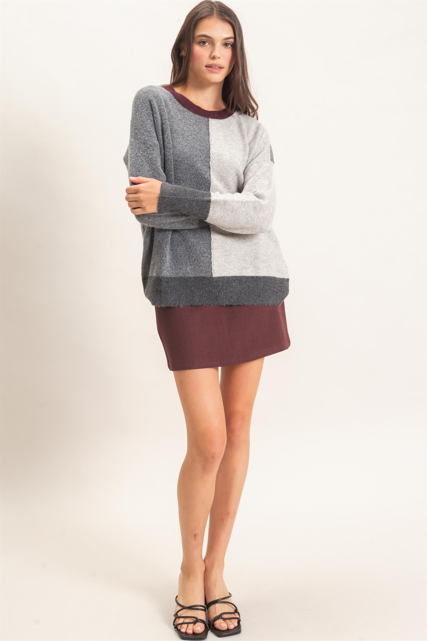 Wholesale Colorblock Crew Neck Sweater Sweaters HF26E151 CHARCOAL HYFVE