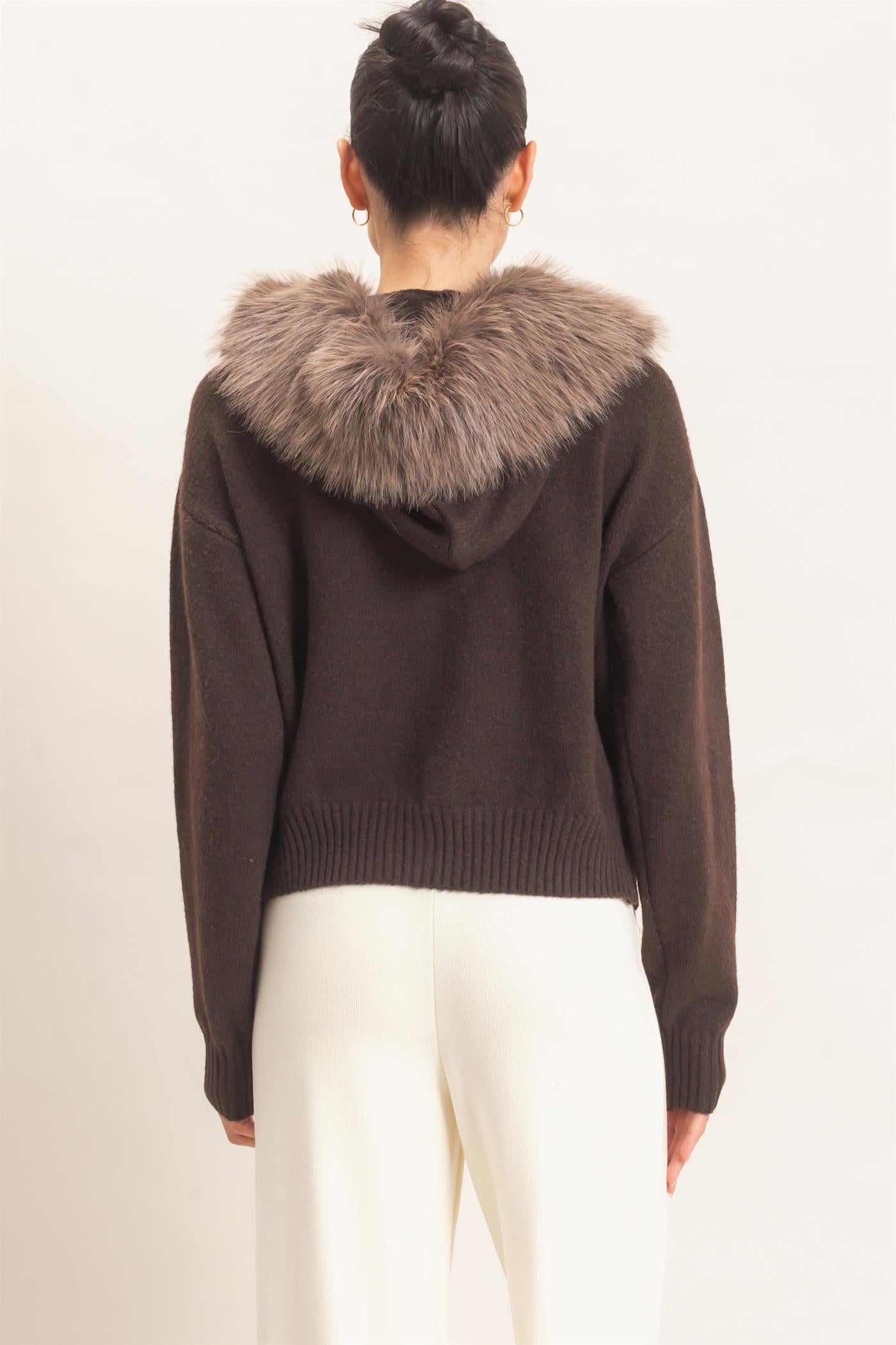 Wholesale Detachable Faux Fur Trim Zip-Up Hoodie Cardigans HF26F173 BROWN HYFVE