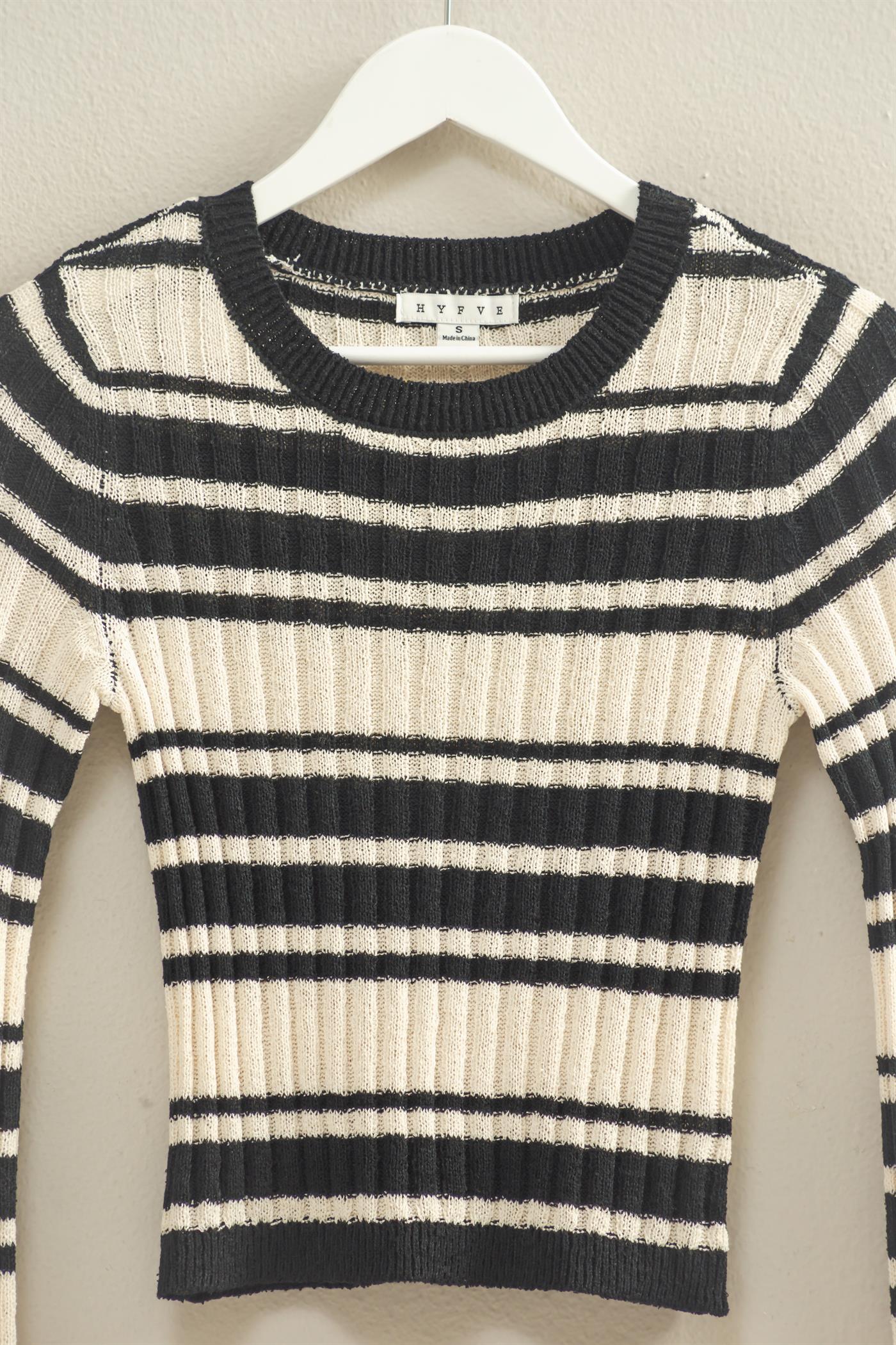 Wholesale Horizontal Striped Crew Neck Sweater Clothing Tops HF25E811 BLACK HYFVE