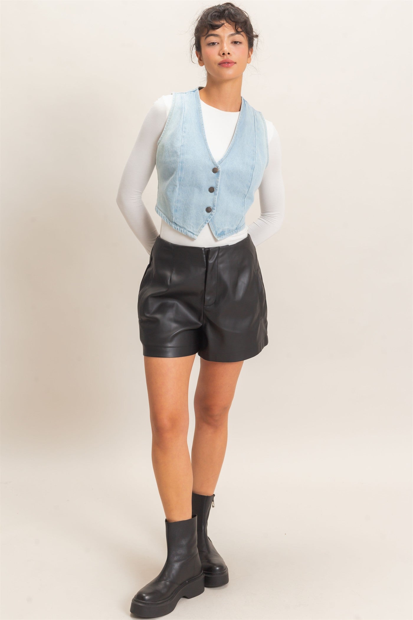 Wholesale Buttoned Denim Vest Vests DZ26E266 LIGHT BLUE DOUBLE ZERO
