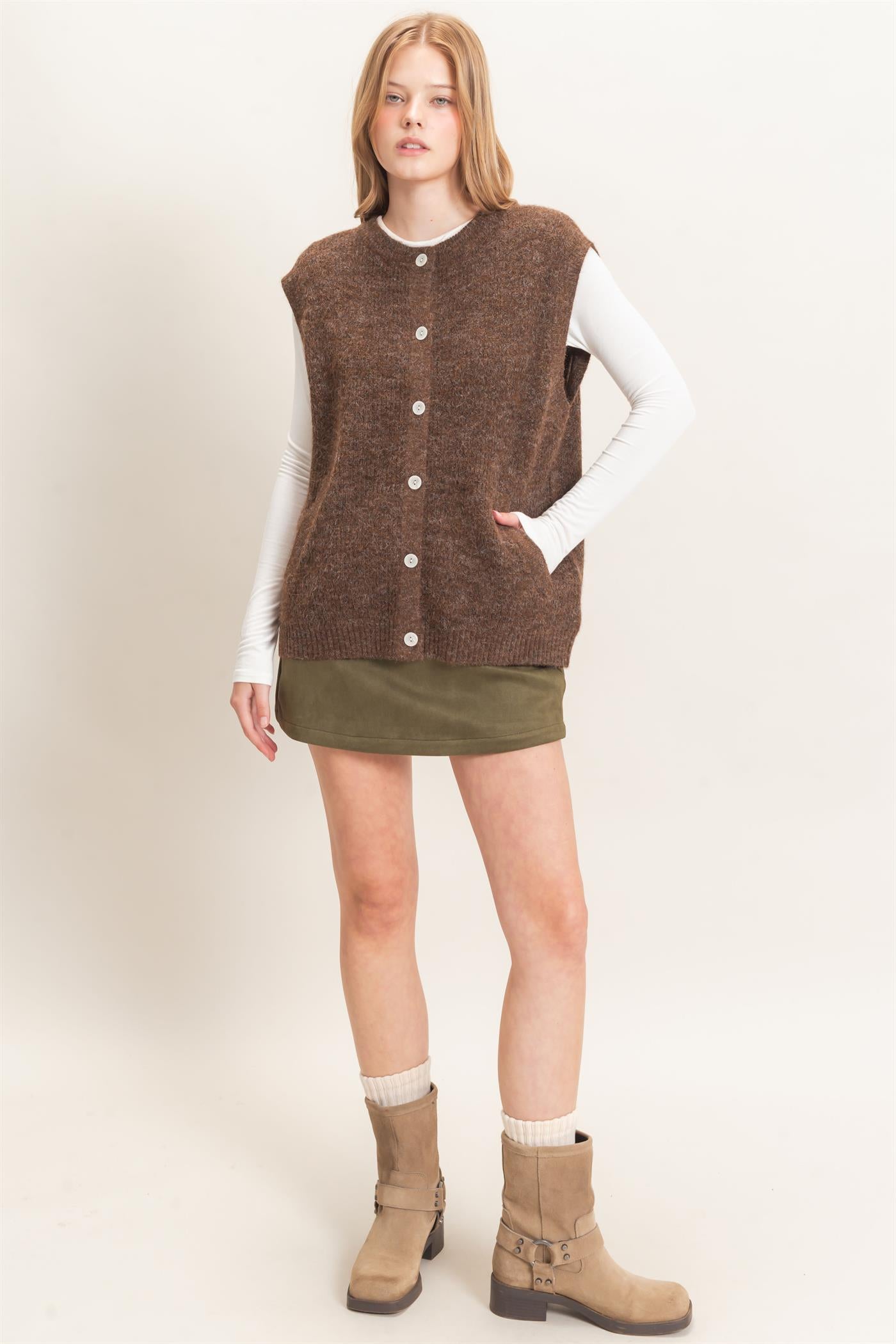 Wholesale Sleeveless Button-Up Sweater Vest Sweaters HF26E304 CHESTNUT HYFVE