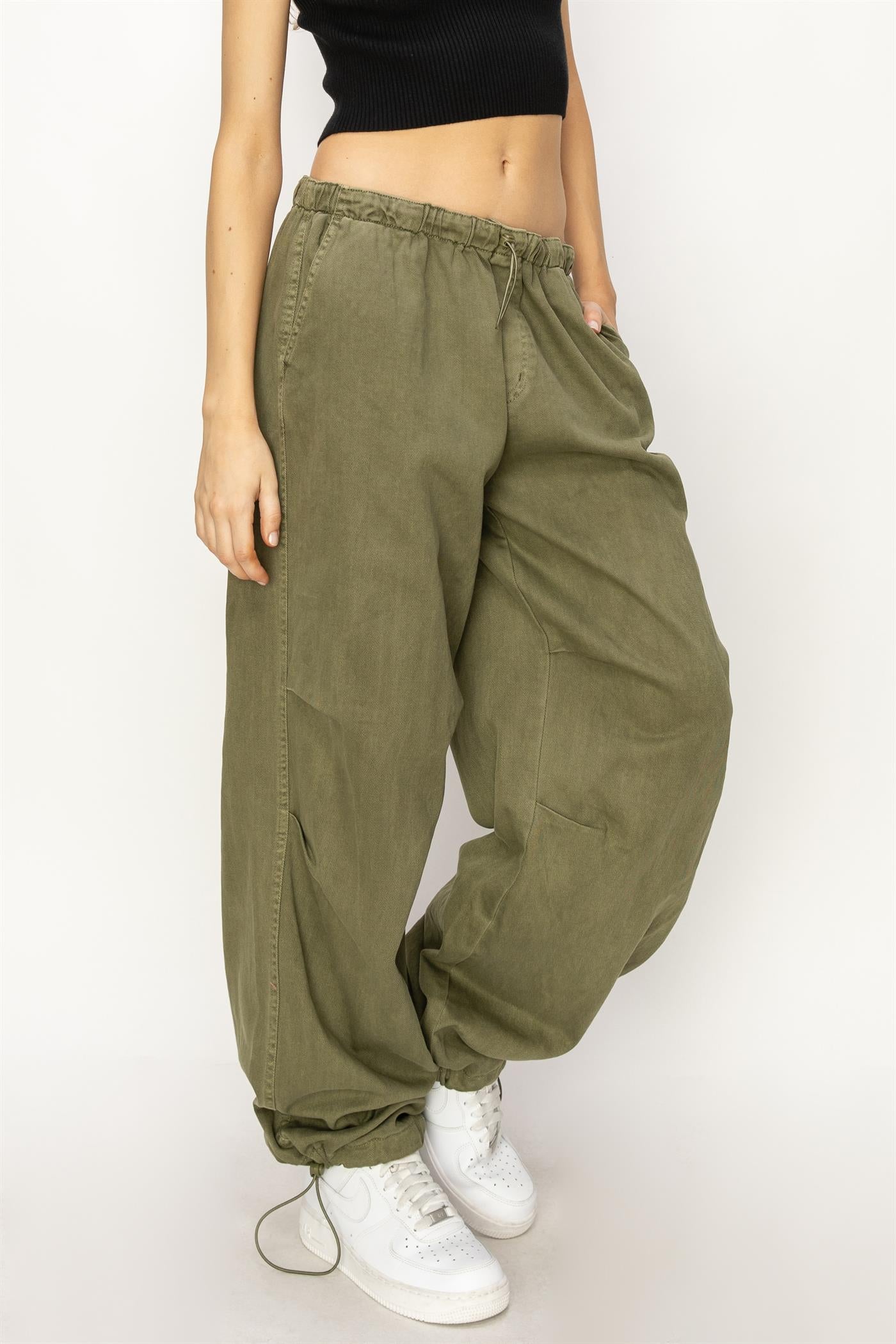 Wholesale Mid Rise Parachute Pants Pants DZ24A518 MOSS DOUBLE ZERO