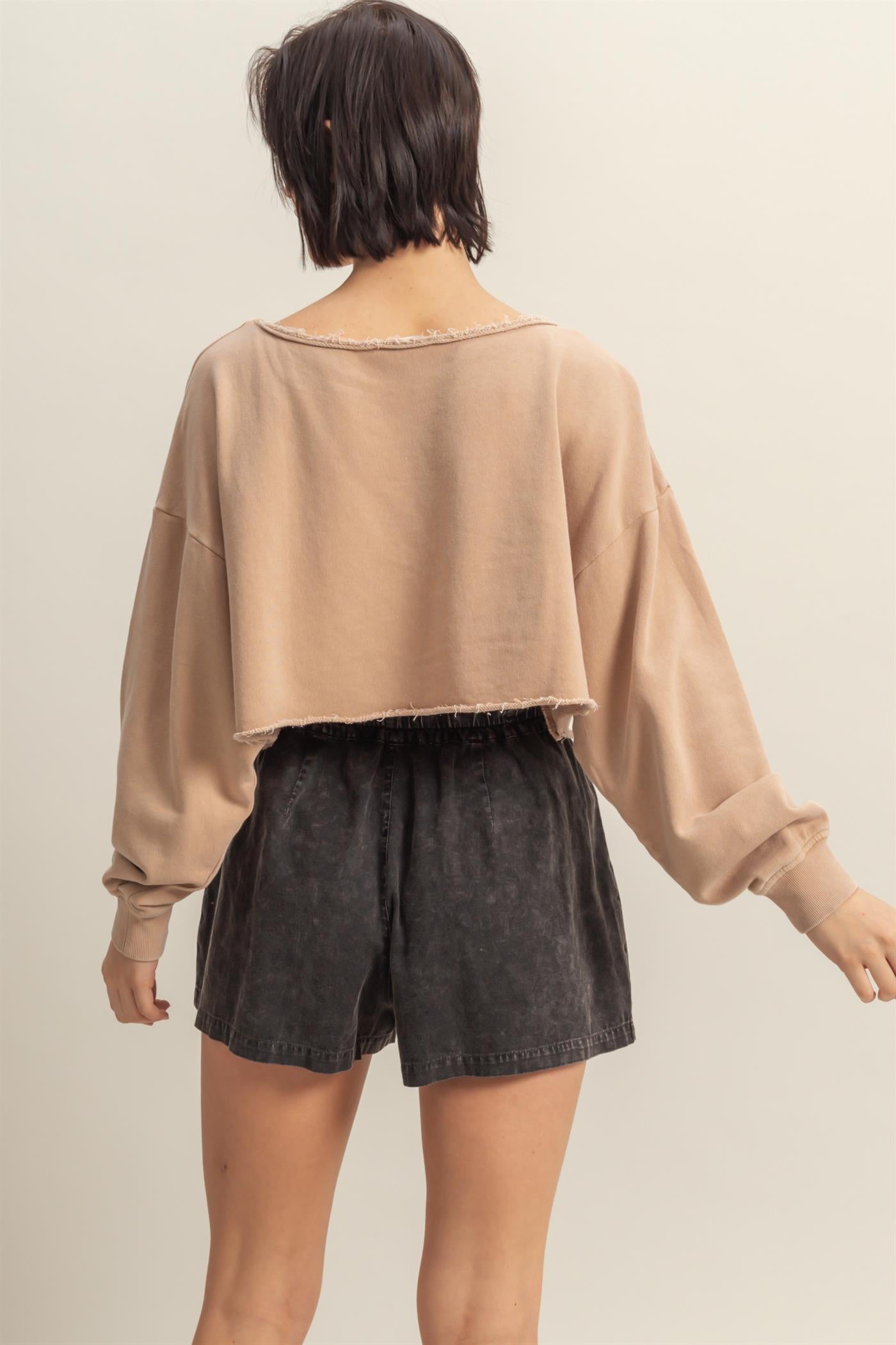 Wholesale Frayed Detail Long Sleeve Crop Top Sweatshirts DZ25A776 DARK TAUPE DOUBLE ZERO