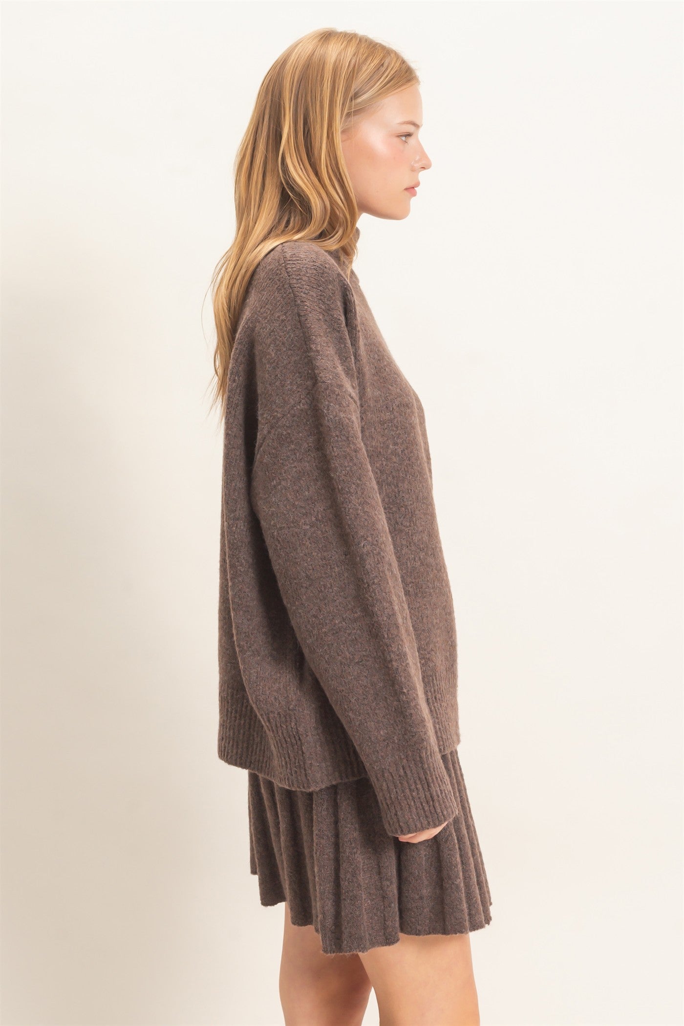 Wholesale Mock Neck Sweater And Pleated Skirt Set Clothing HF26F232-SET BROWN HYFVE