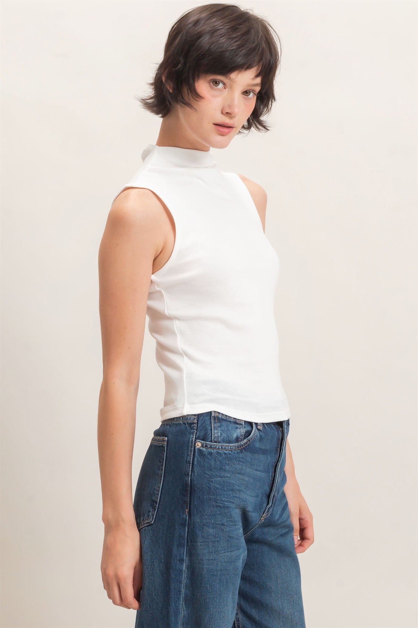 Wholesale Sleeveless Mock Neck Top Clothing Tops DZ26E397 WHITE DOUBLE ZERO