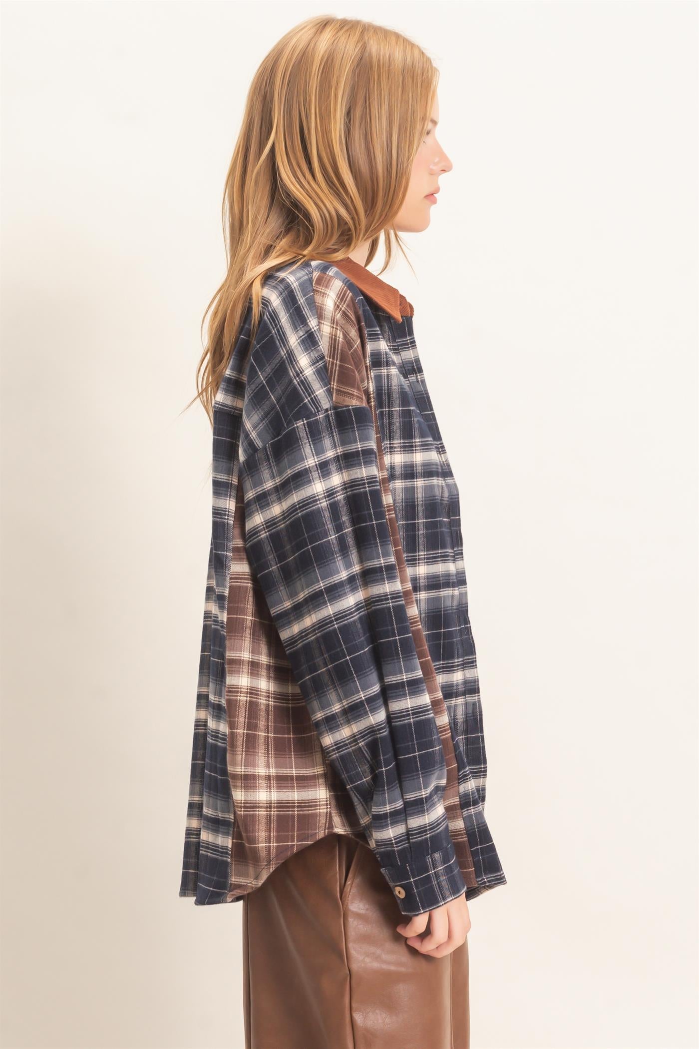 Wholesale Plaid Button-Up Shirt With Corduroy Collar Shirts HF26E157 BLACK HYFVE