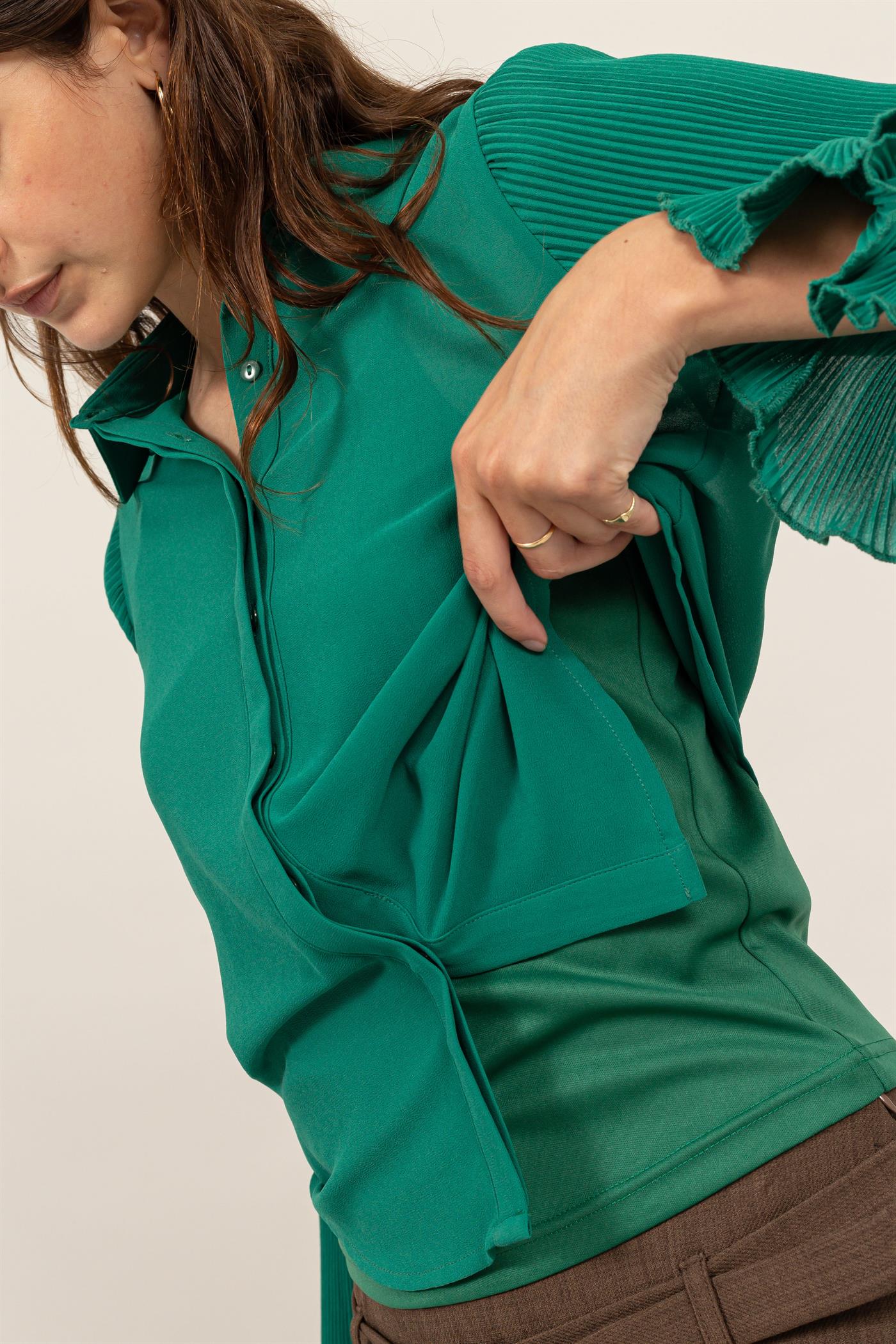 Wholesale Bell Sleeve Blouse With Inside Lining Clothing Tops HF25A769 D.GREEN HYFVE
