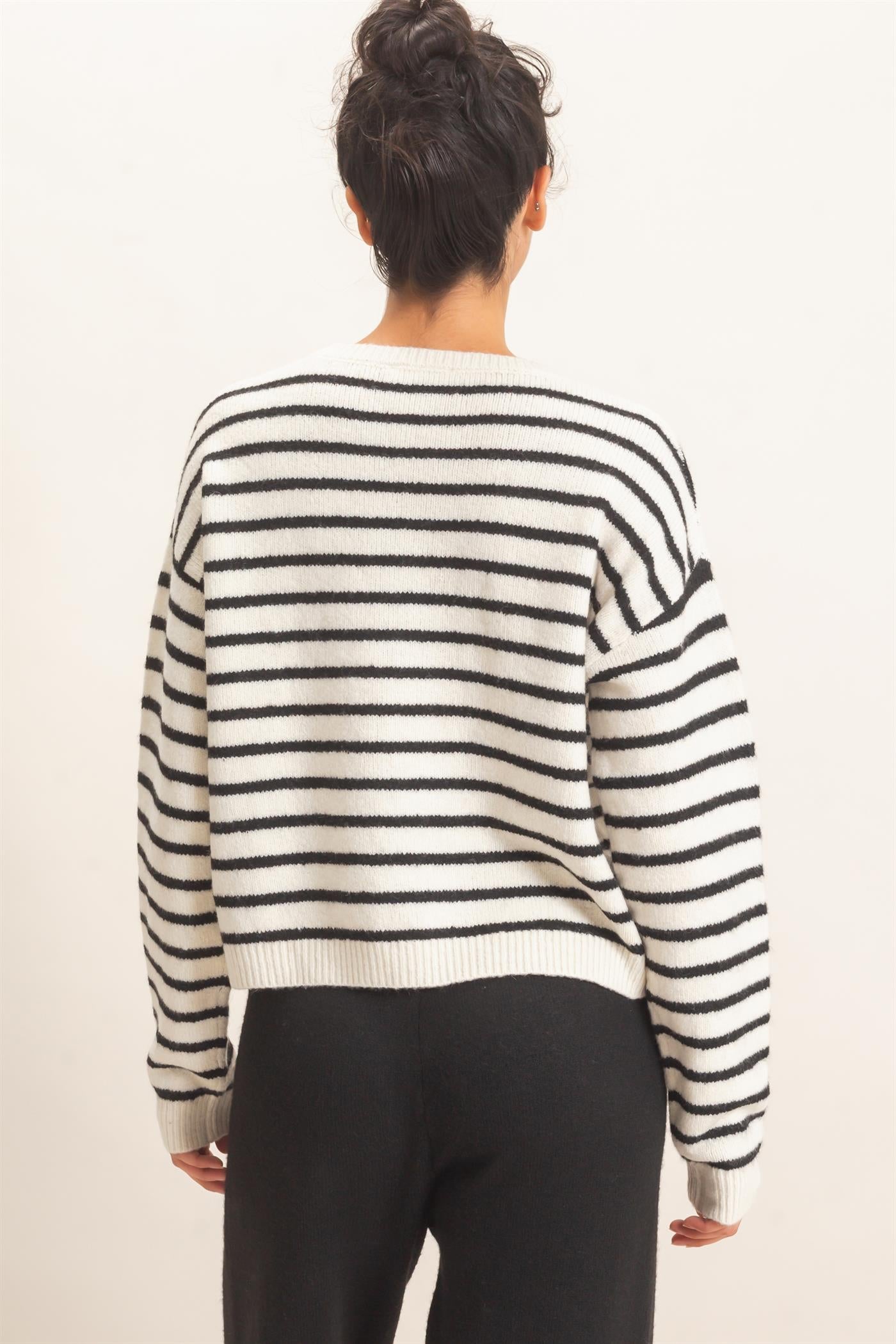 Wholesale Striped Crew Neck Sweater Sweaters DZ26C612 CREAM DOUBLE ZERO