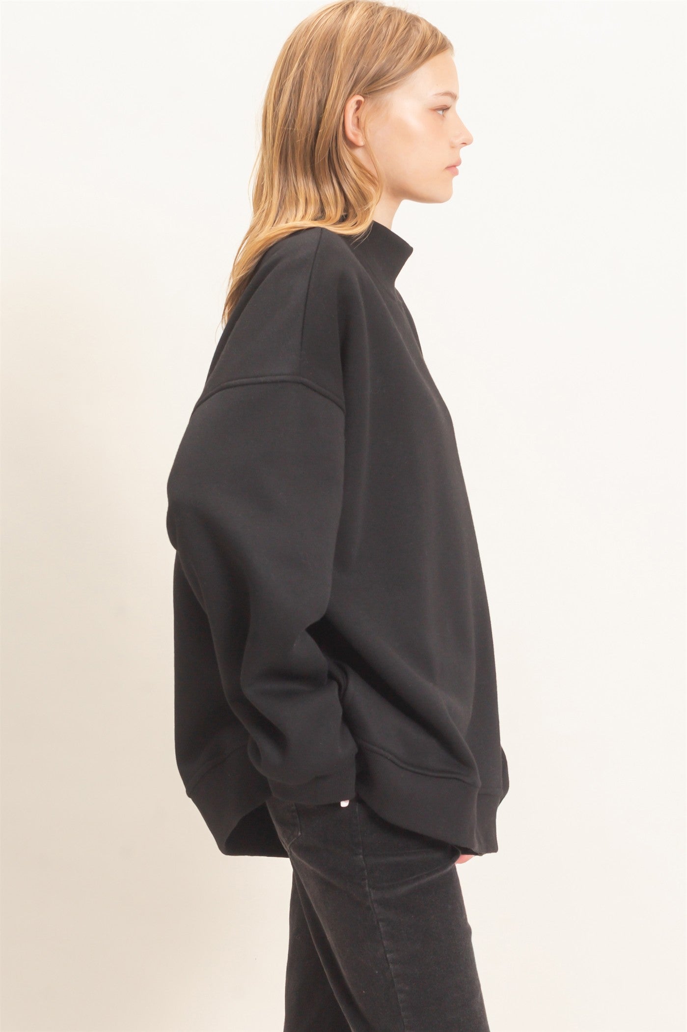 Wholesale Enzyme Washed Mock Neck Sweatshirt Sweatshirts HF26E222 BLACK HYFVE