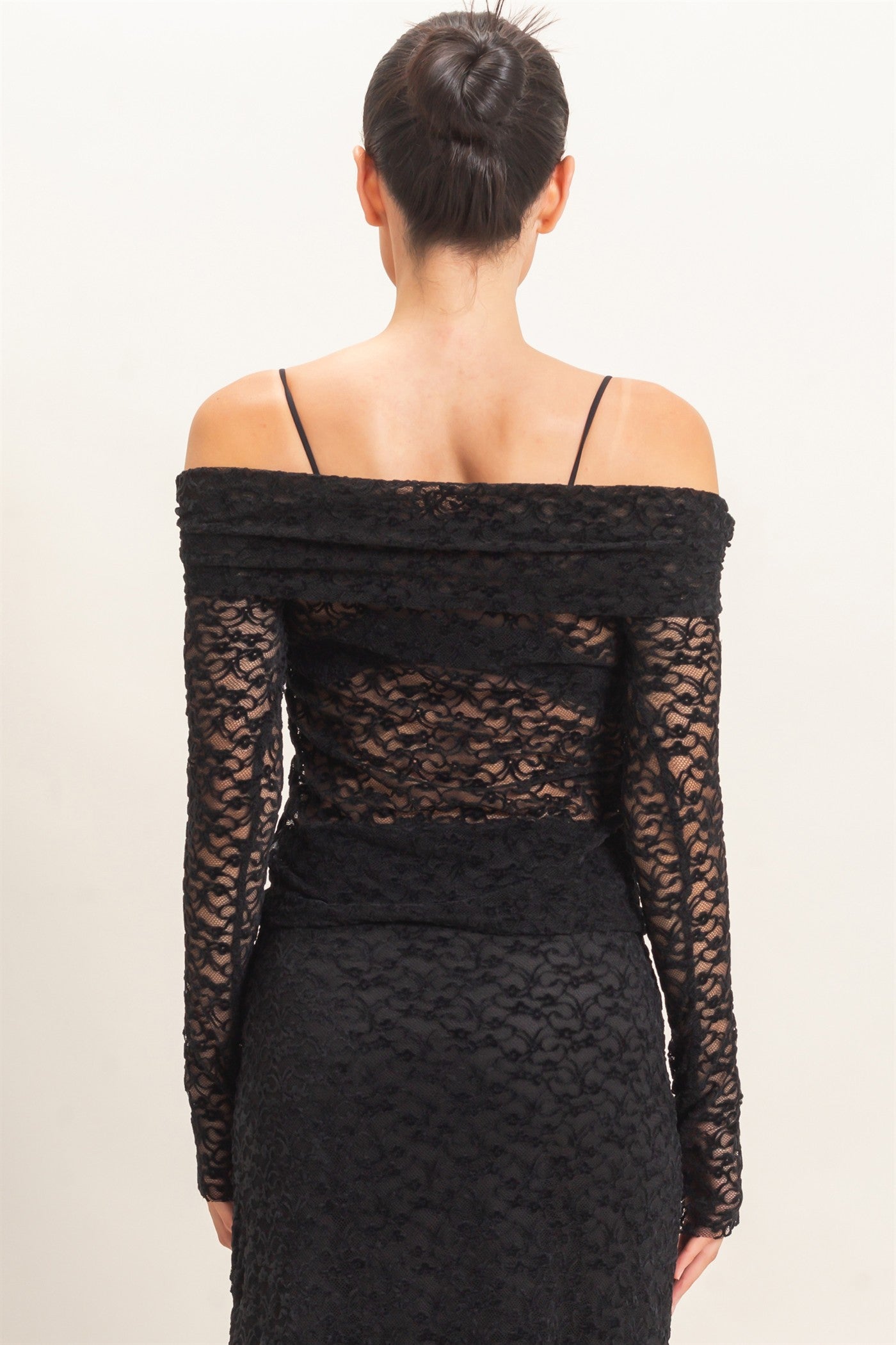 Wholesale Off-Shoulder Lace Top Clothing Tops HF26E407 BLACK HYFVE