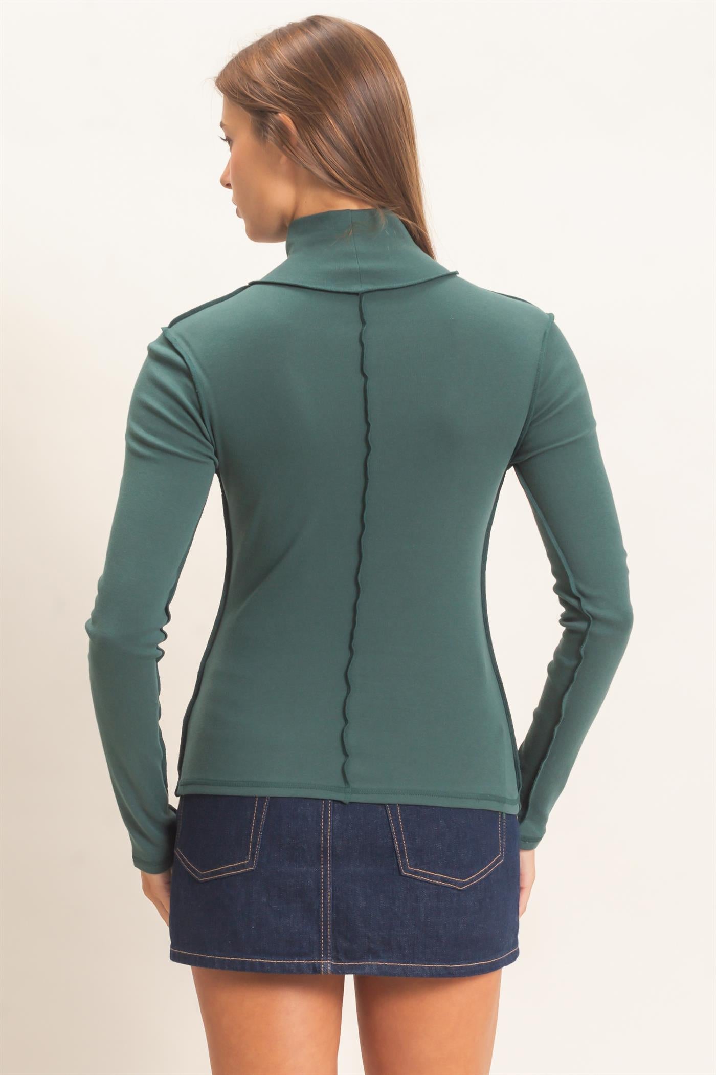 Wholesale Turtleneck Exposed Seam Long Sleeve Top Clothing Tops DZ26F241 DARK GREEN HYFVE