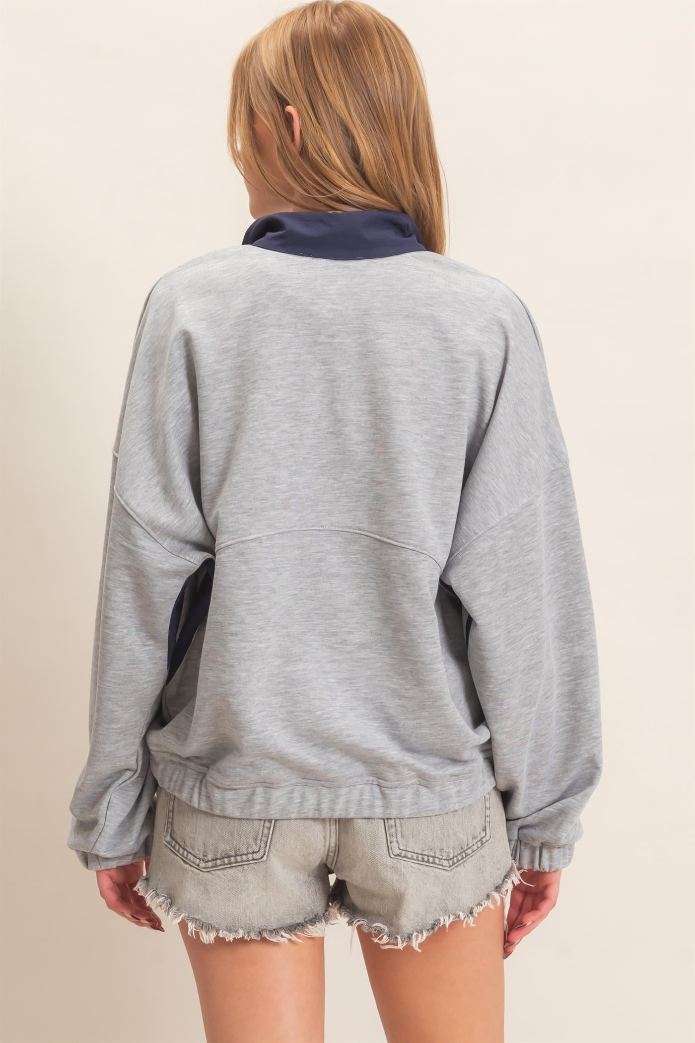 Wholesale Contrast Button-Up Collar Top Clothing Tops HF26C875 HEATHER GRAY HYFVE