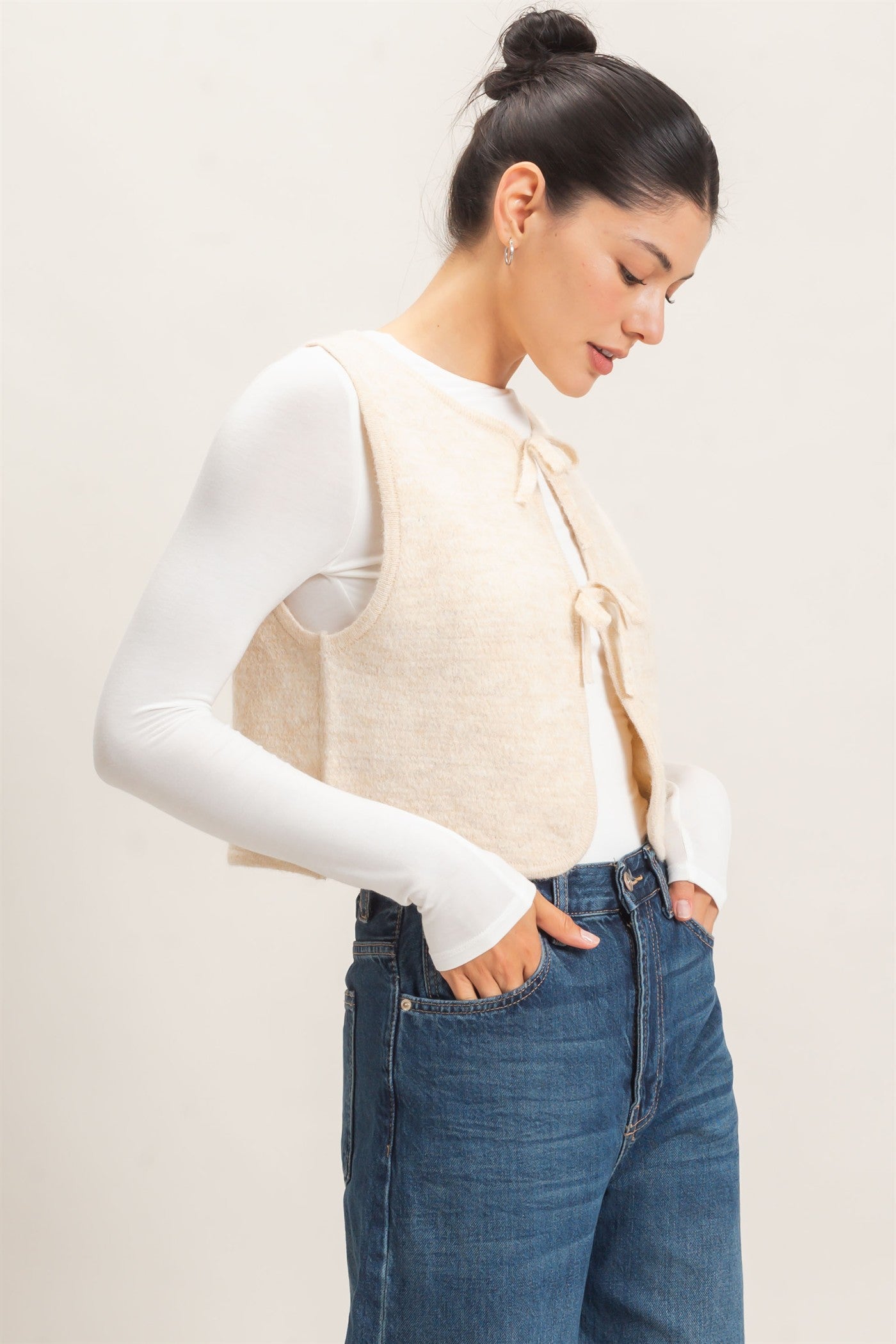 Wholesale Sweater Vest With Front Ties Sweaters HF26E140 OATMEAL HYFVE