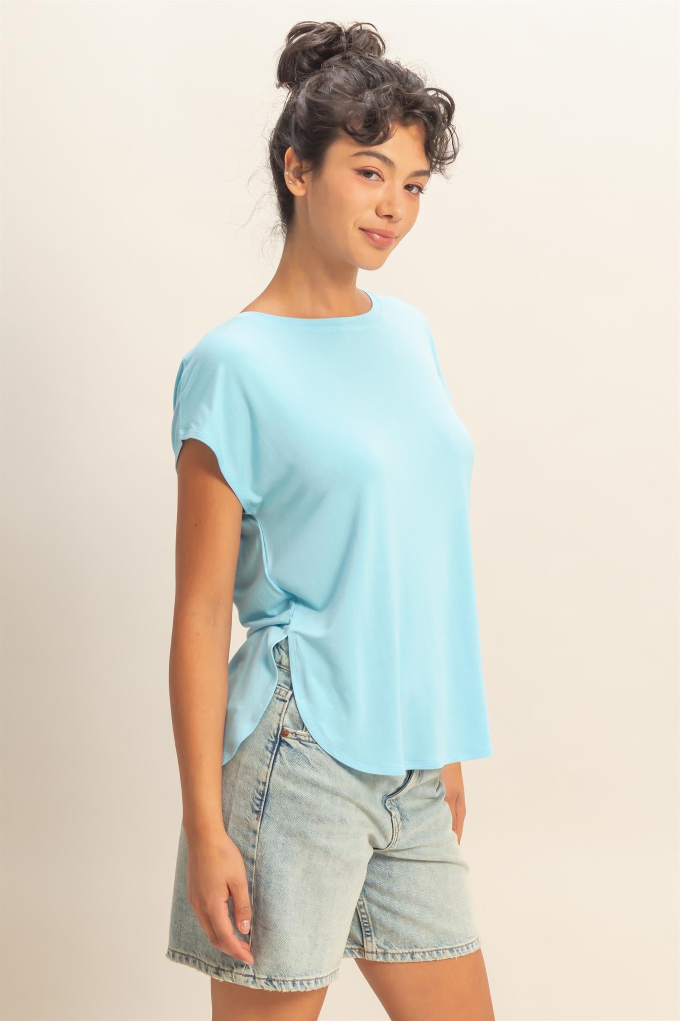 Wholesale Relaxed Dolman Short Sleeve  Round Neck Top Shirts DZ26A270 BLUE DOUBLE ZERO
