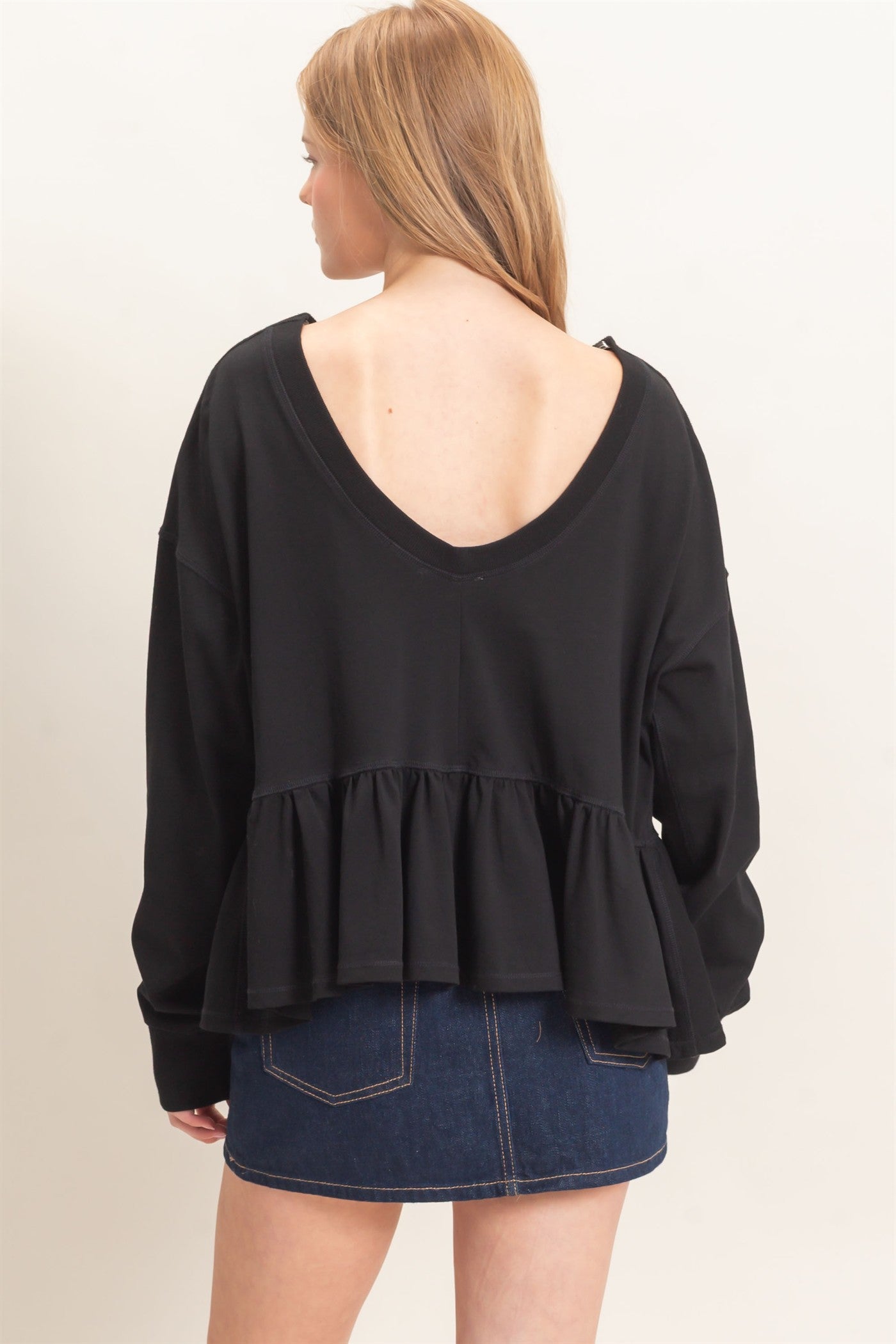 Wholesale Ruffled Hem Long Sleeve Top Clothing Tops HF26E065 BLACK HYFVE