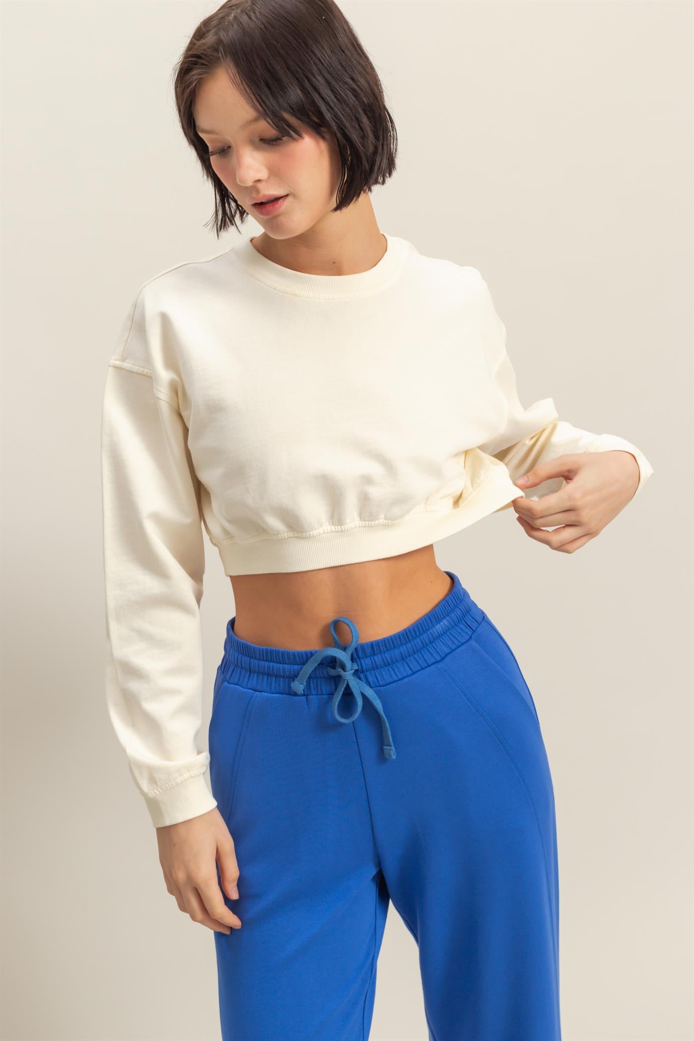 Wholesale Crew Neck Long Sleeve Crop Sweatshirt Sweatshirts DZ25A923 WHITE DOUBLE ZERO