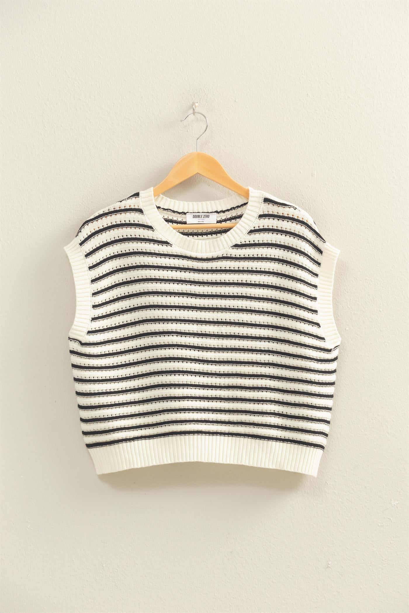 Wholesale Striped Sleeveless Crew Neck Top Sweaters DZ26A222 BLACK DOUBLE ZERO