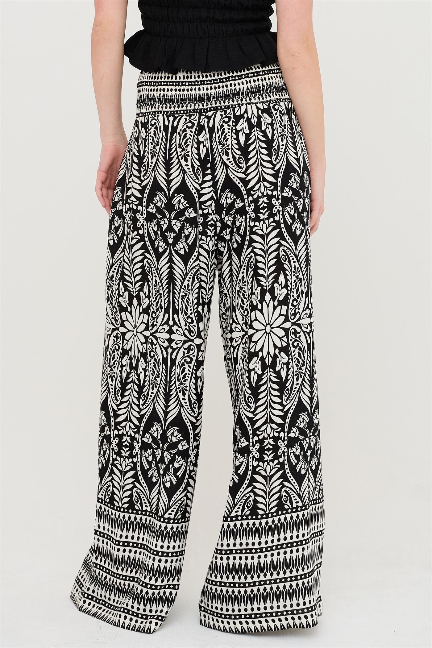 Wholesale Smocked Waist Floral Pants Pants HF26C161-D BLACK HYFVE