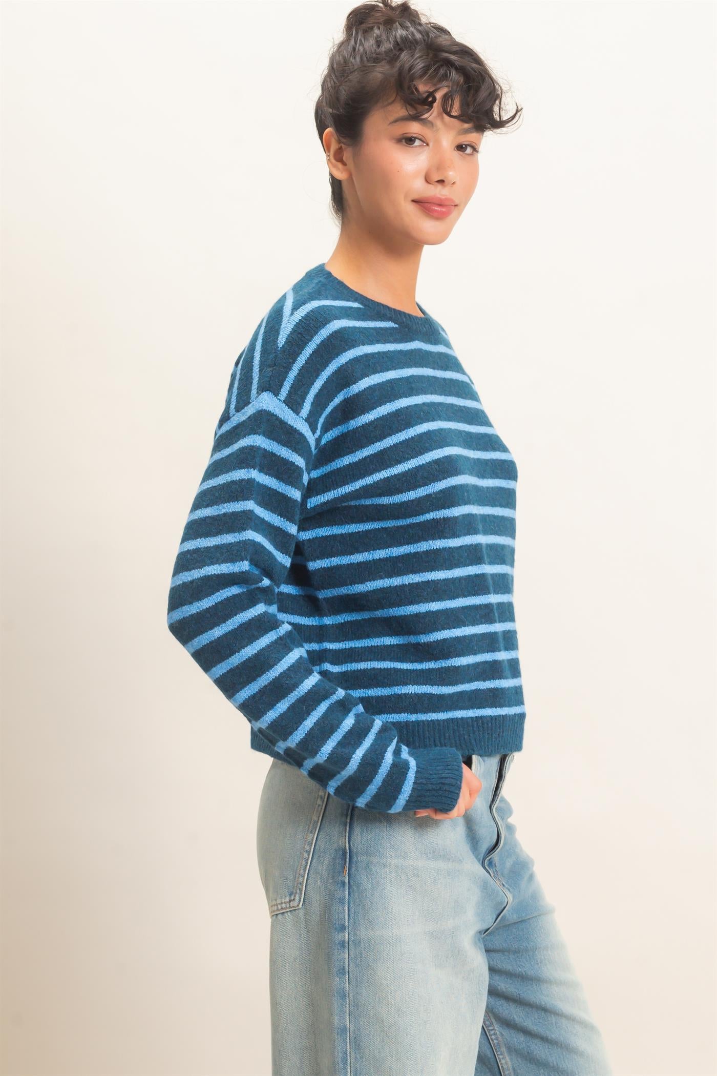 Wholesale Striped Crew Neck Sweater Sweaters DZ26C612 BLUE DOUBLE ZERO