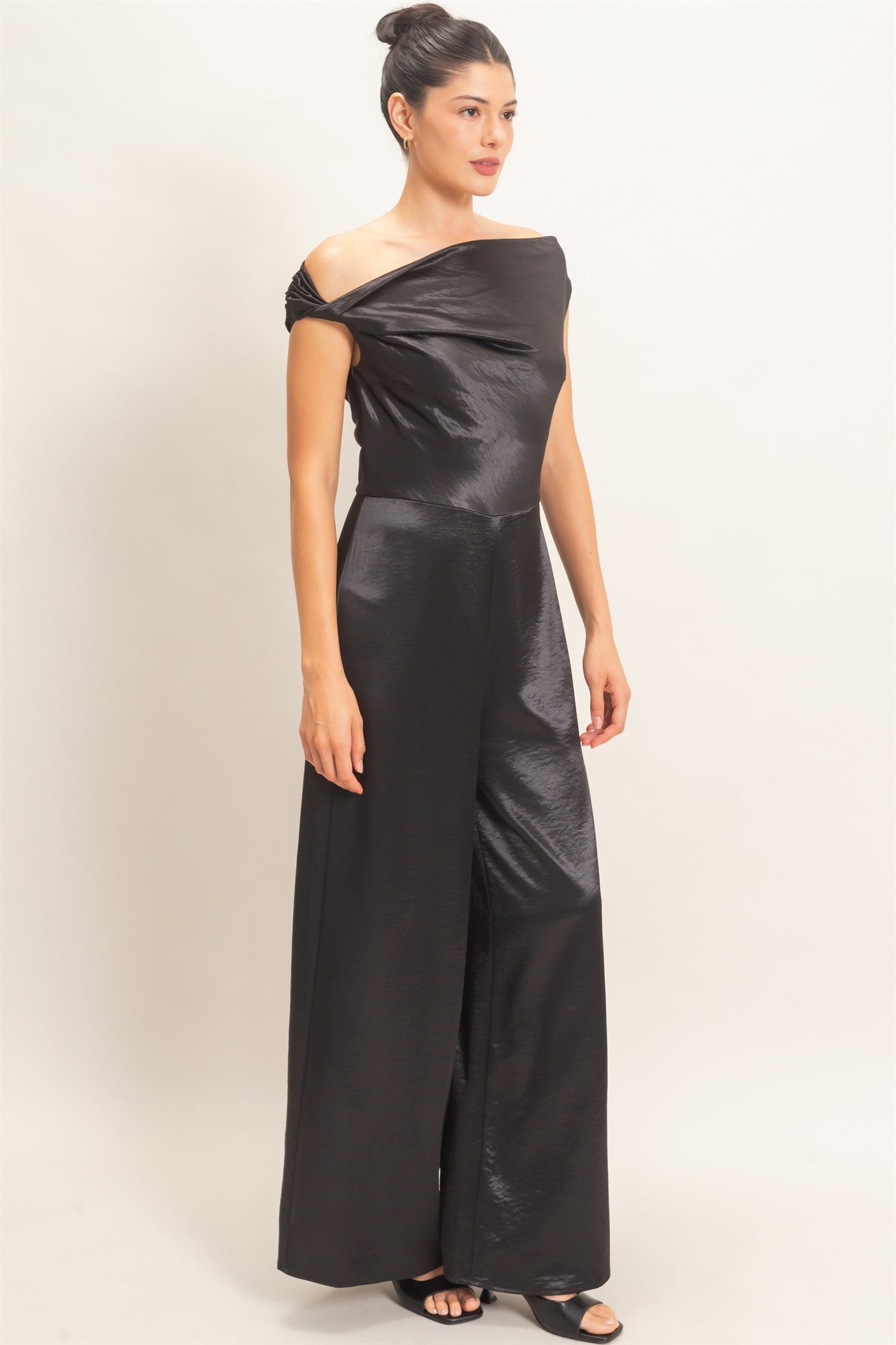 Wholesale Asymmetrical Cowl Neck Wide Leg Jumpsuit Clothing HF26F009 BLACK HYFVE