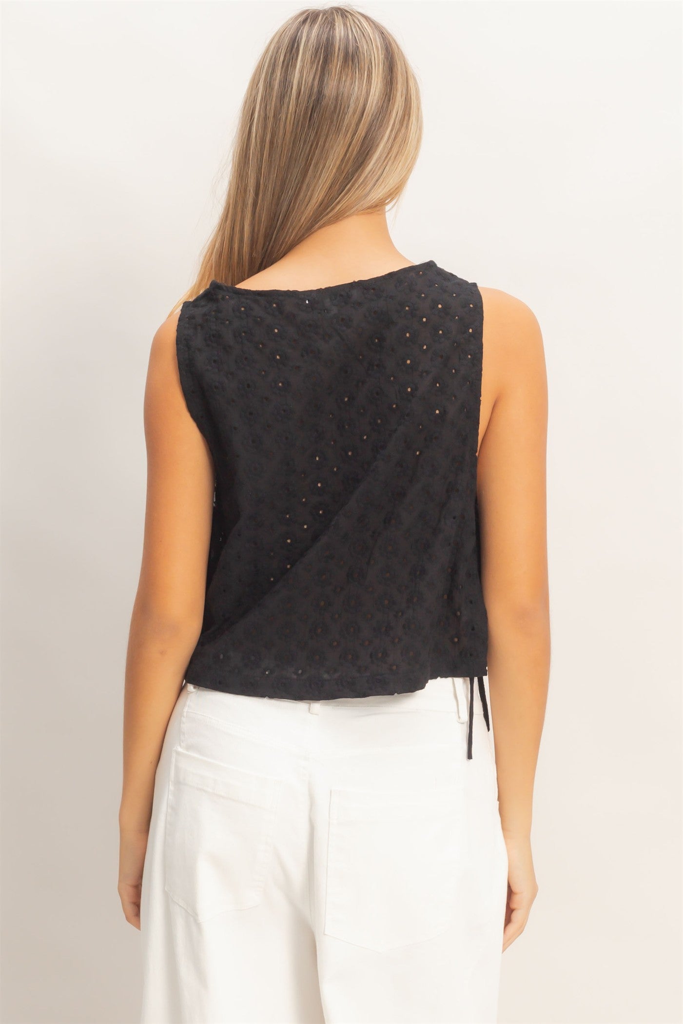 Wholesale Sleeveless Textured Top With Side Straps Clothing Tops HF26A242 BLACK HYFVE