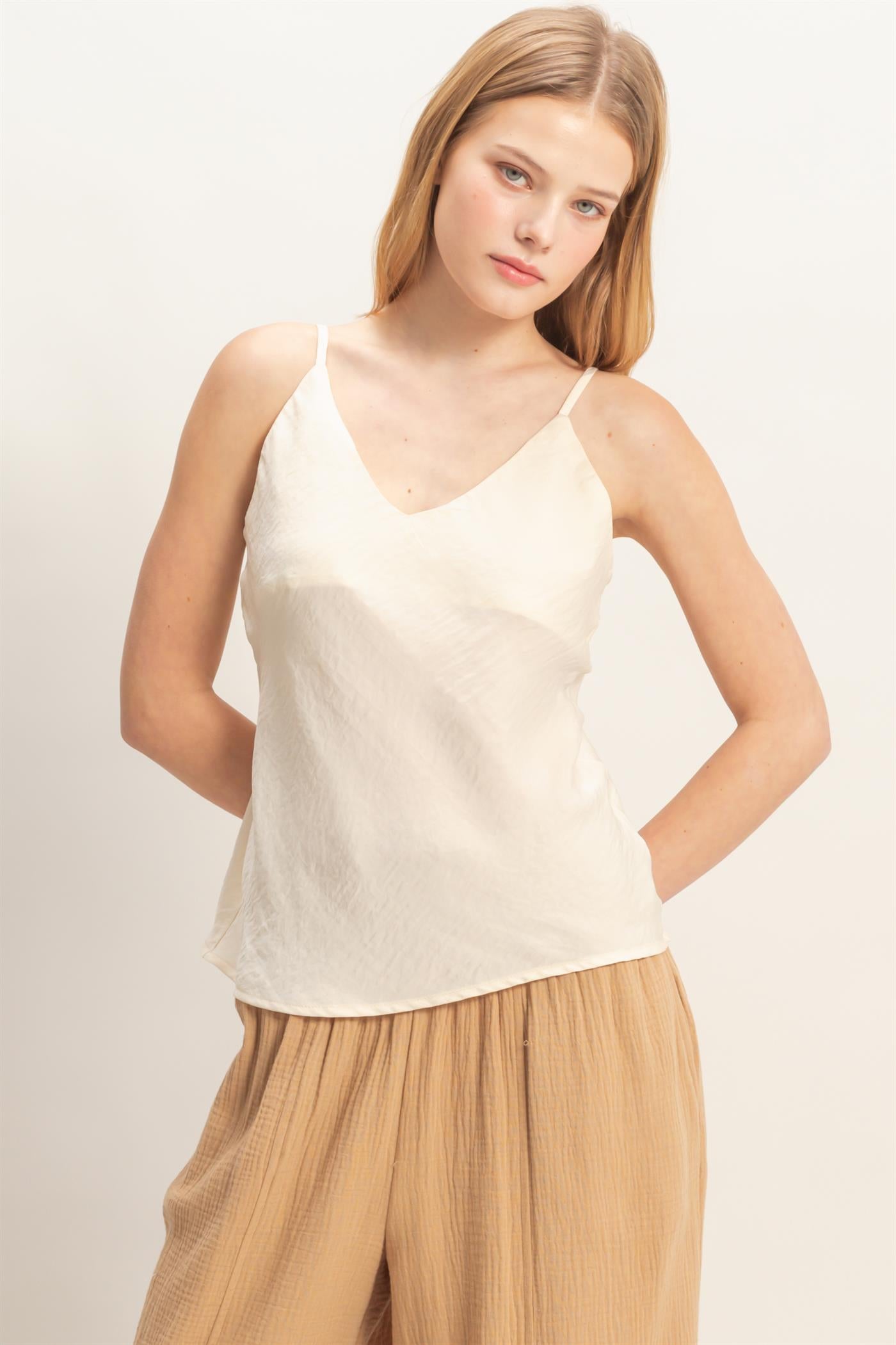 Wholesale Satin Bias V-Neck Camisole Camisoles HF26E318 IVORY HYFVE