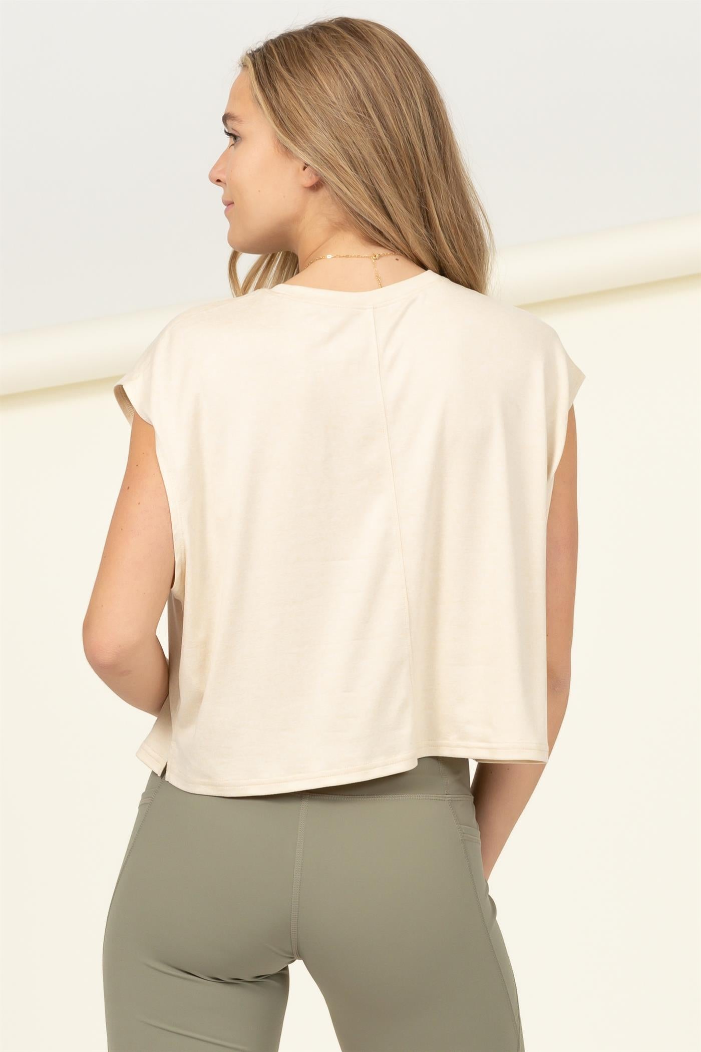 Wholesale Crew Neck Cropped Top Clothing Tops DZ22E688 KHAKI DOUBLE ZERO