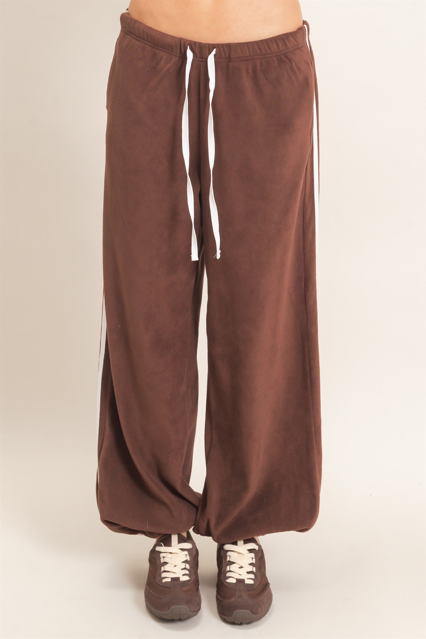 Wholesale Drawstring Waist Jogger Pants Joggers HF26E424-D CHOCOLATE HYFVE