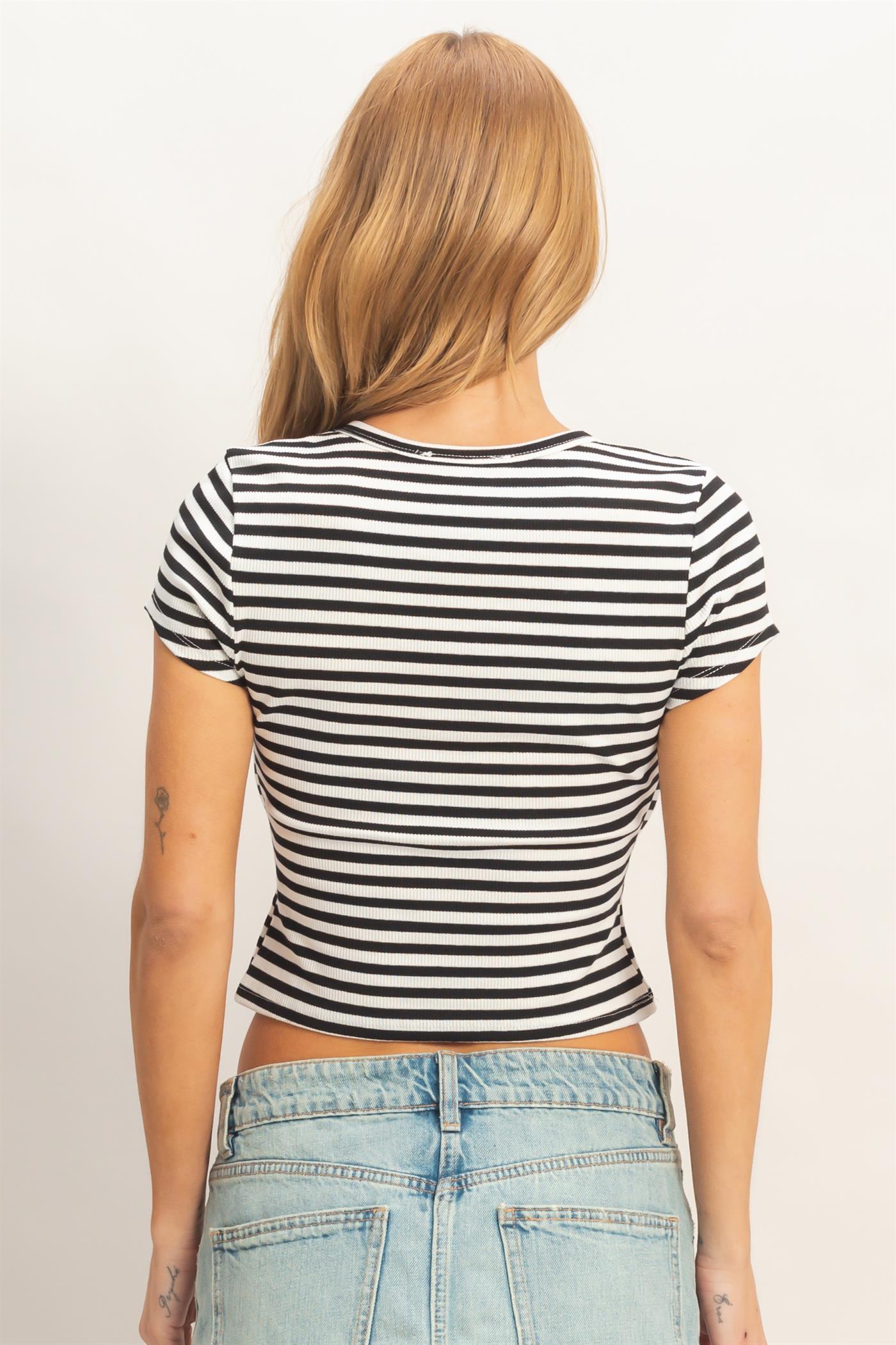 Wholesale Striped Embroidered Patch Top T-Shirts HF26C225 BLACK HYFVE