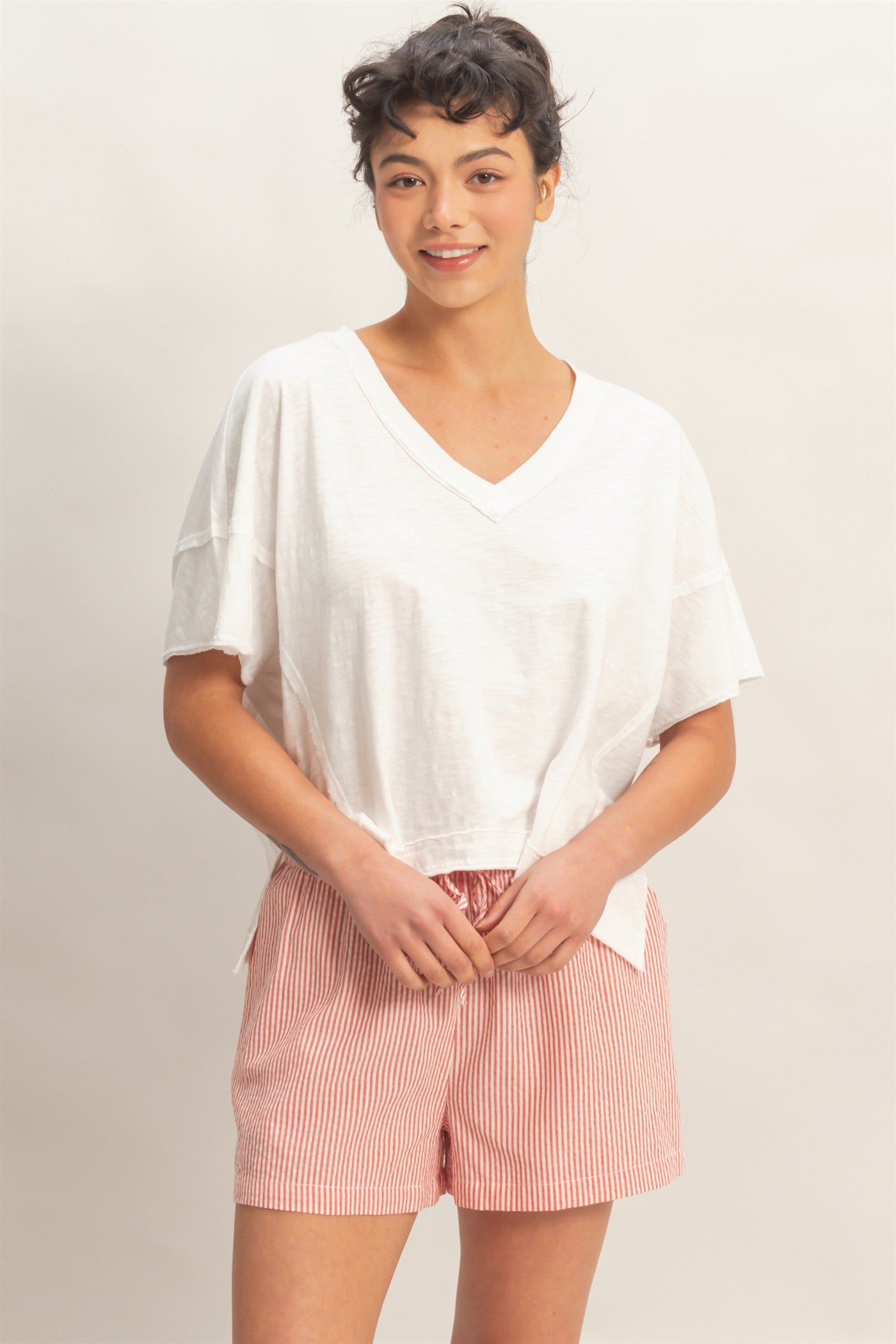 Wholesale Oversized V-Neck Short Sleeve Top Clothing Tops DZ26A032 WHITE DOUBLE ZERO