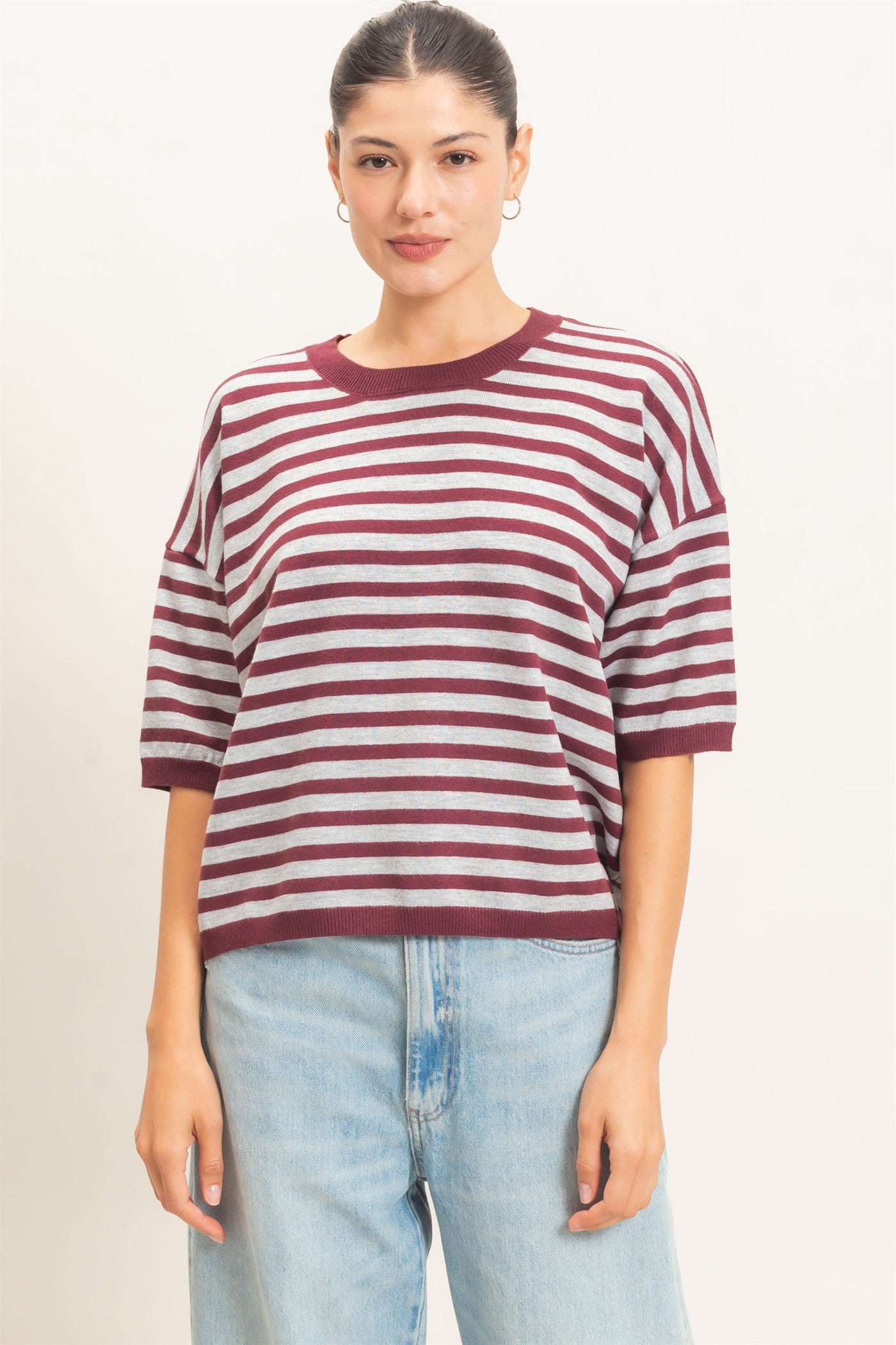 Wholesale Striped Crew Neck Sweater Sweaters HF26E234 WINE HYFVE
