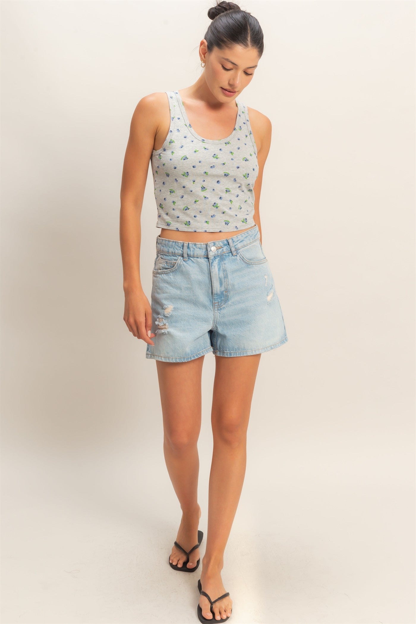 Wholesale Scoop Neck Blueberry Print Tank Tank Tops HF26C785 HEATHER GRAY HYFVE