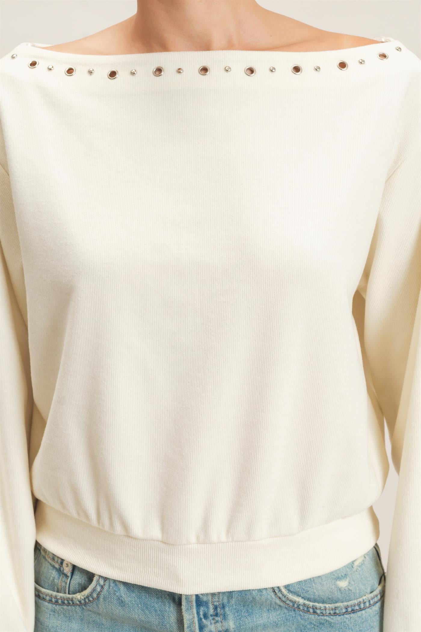 Wholesale Studded Crew Neck Sweatshirt Sweatshirts HF26E545 CREAM HYFVE