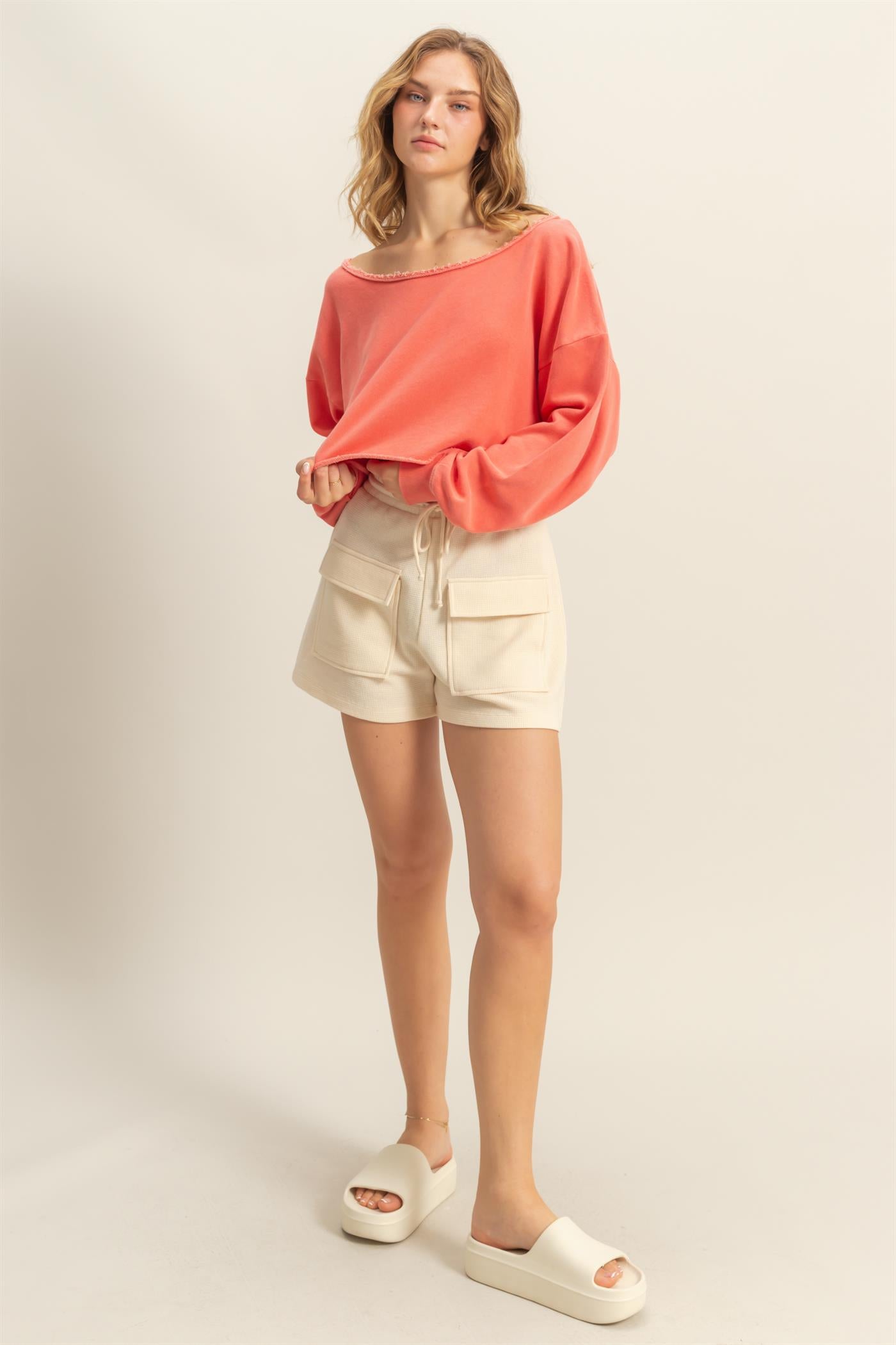 Wholesale Frayed Detail Long Sleeve Crop Top Sweatshirts DZ25A776 CORAL DOUBLE ZERO