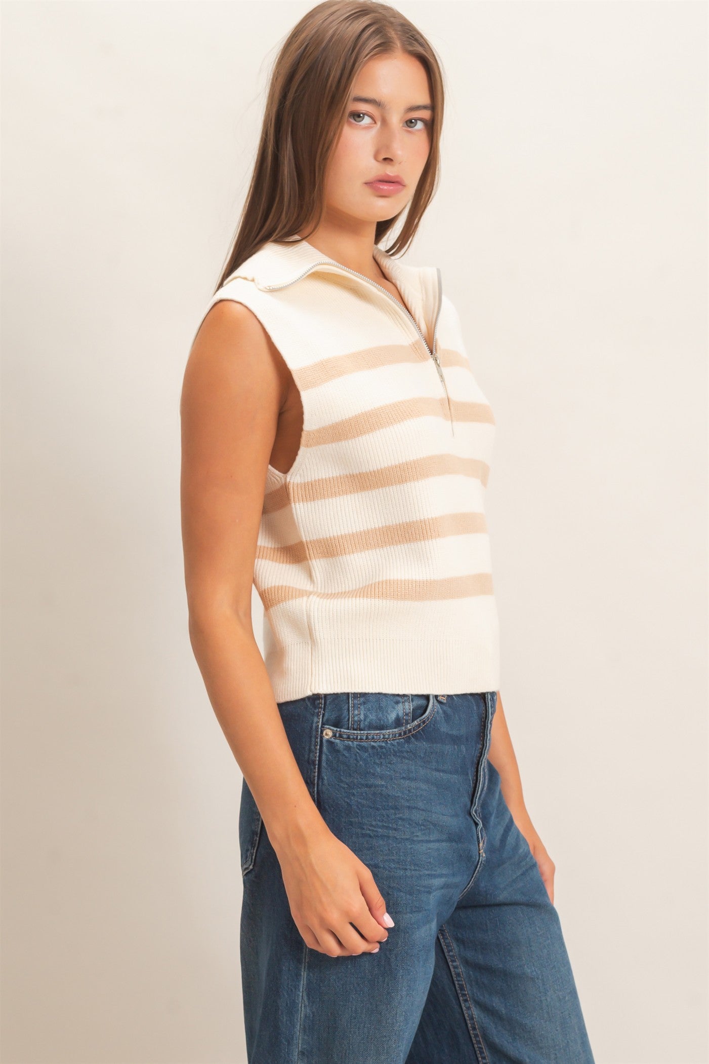 Wholesale Half-Zip Sleeveless Stripe Sweater Sweaters DZ26E951 TAUPE DOUBLE ZERO