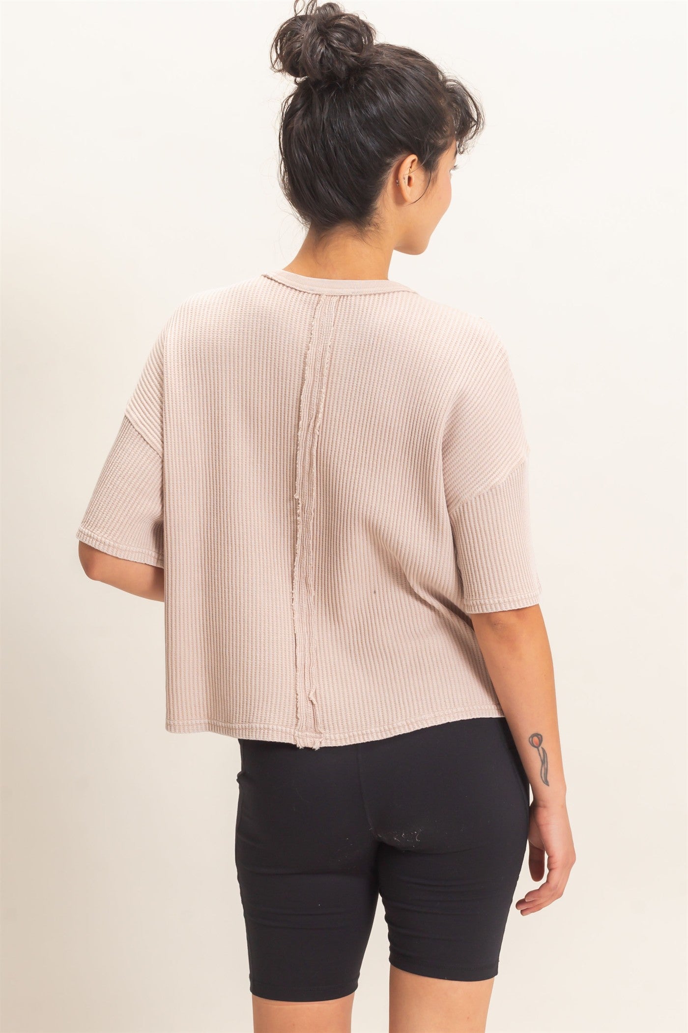 Wholesale Mineral Wash Waffle Knit Pocket Top Clothing Tops DZ26E222 DARK TAUPE DOUBLE ZERO