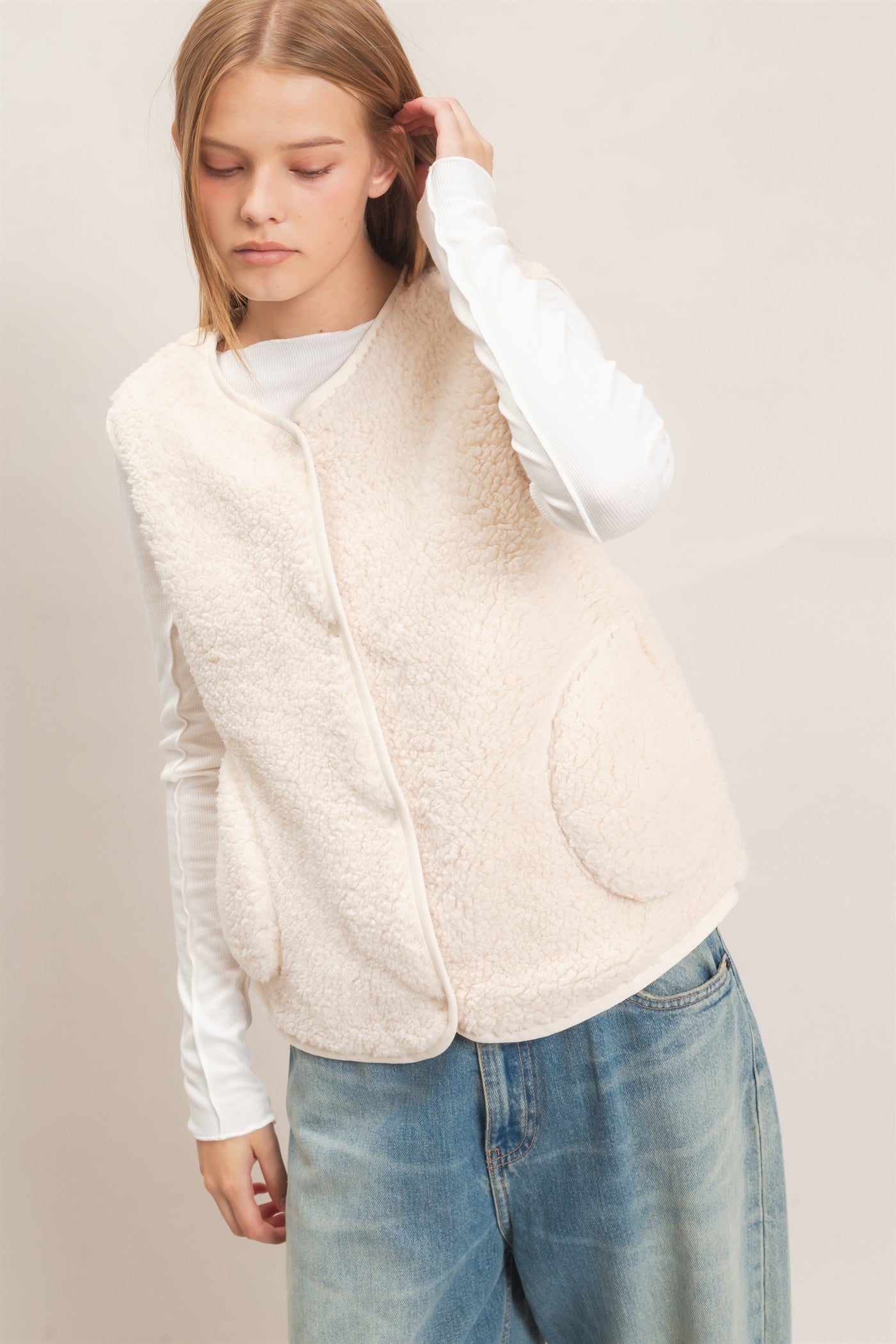 Wholesale Button Front Sherpa Vest With Patch Pockets Vests HF27A010 CREAM HYFVE