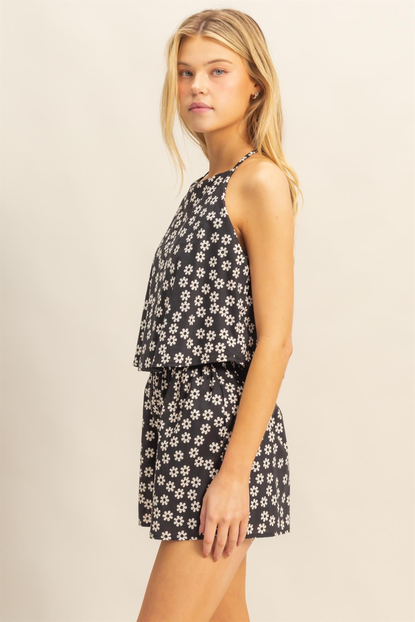 Wholesale Ditsy Print Halter Neck Open Back Romper Clothing HF25E128 BLACK HYFVE