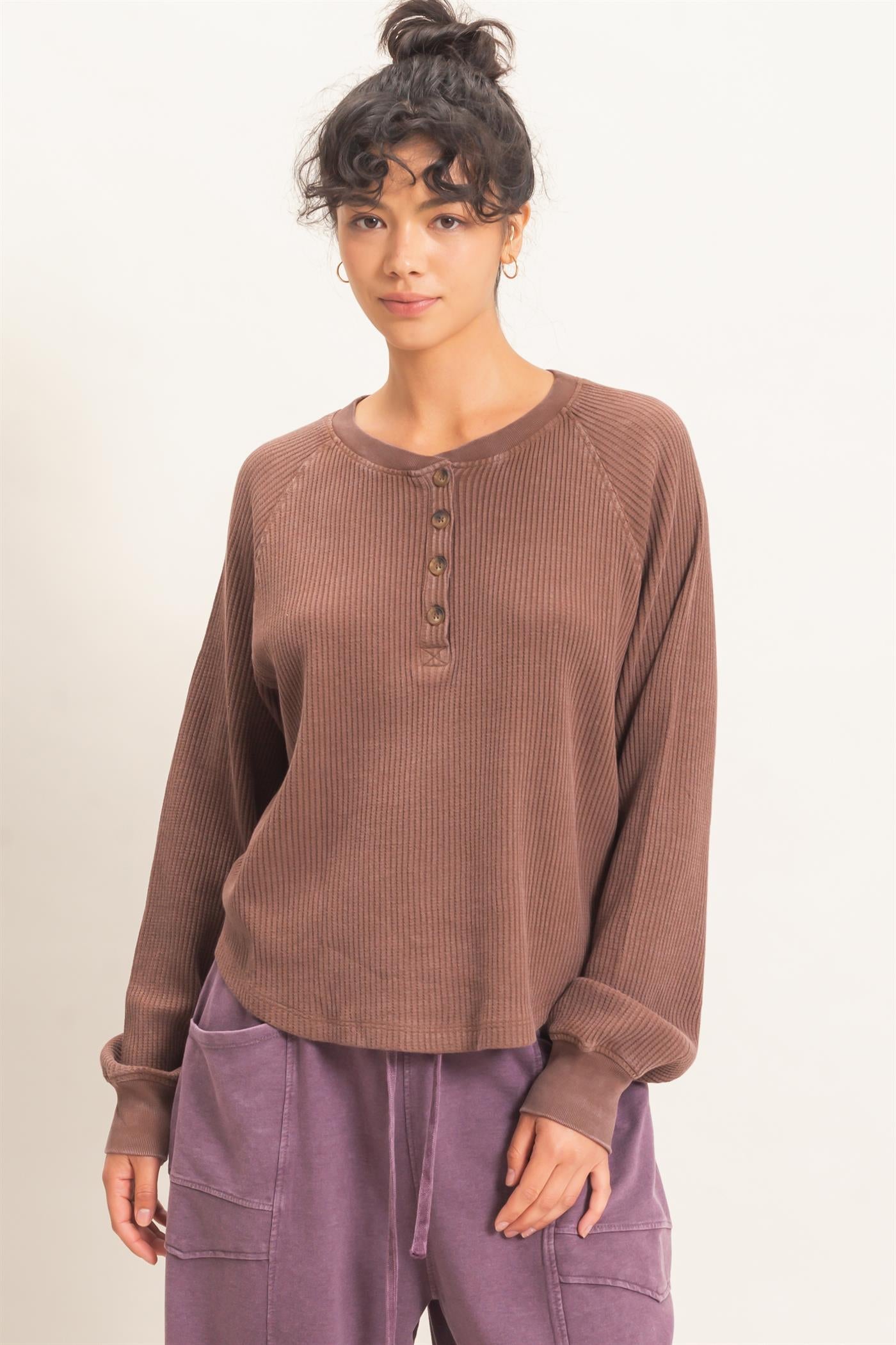 Wholesale Mineral Wash Waffle Knit Henley Top Sweatshirts DZ26E947 DARK BROWN DOUBLE ZERO