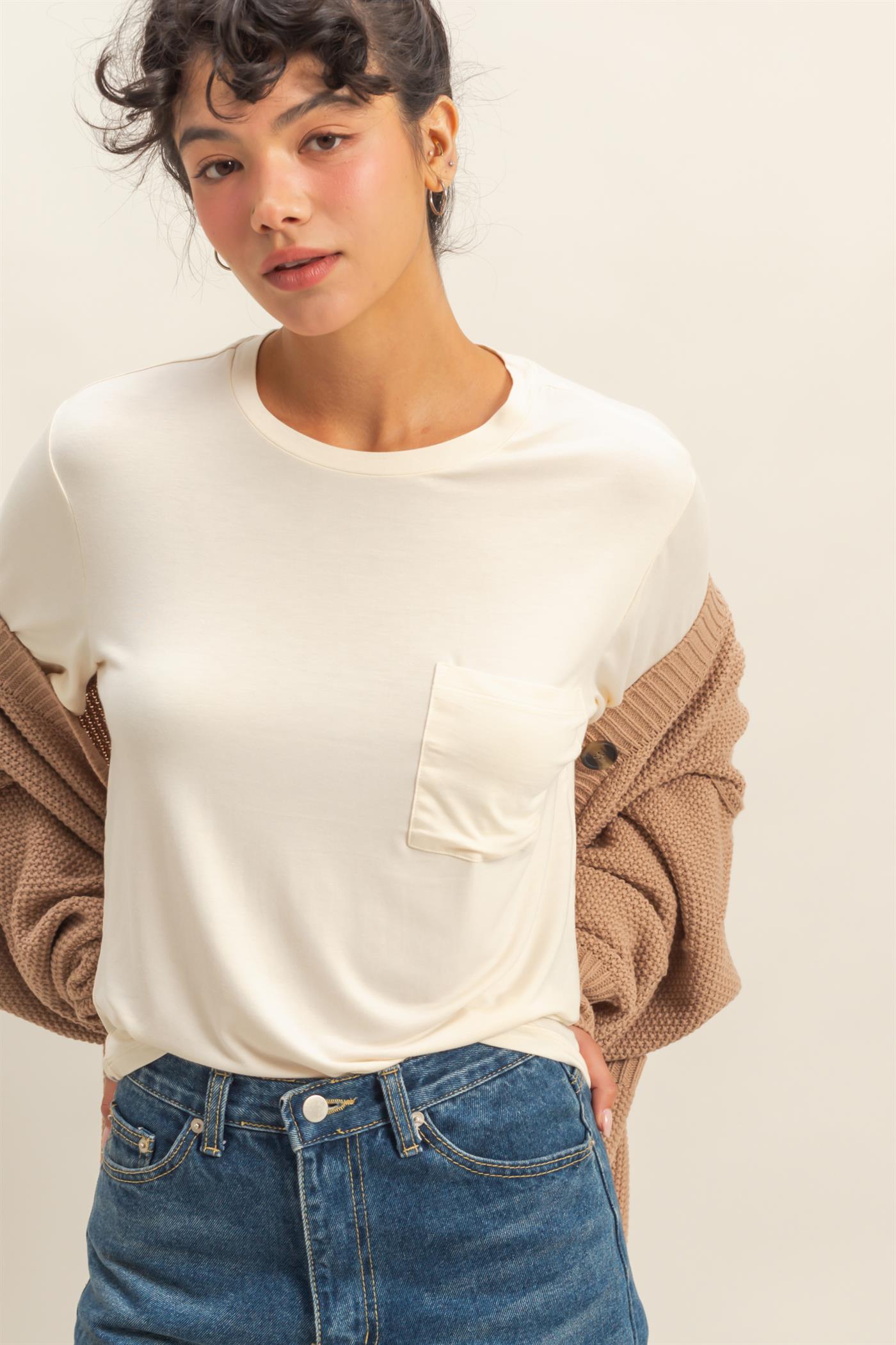 Wholesale Classic Crew Neck Short Sleeve Pocket Top T-Shirts DZ25C922 CREAM DOUBLE ZERO