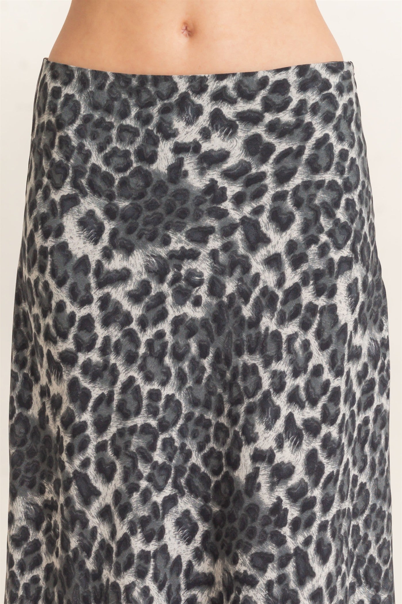 Wholesale Leopard Print Midi Skirt Skirts HF26F159 BLACK DOUBLE ZERO
