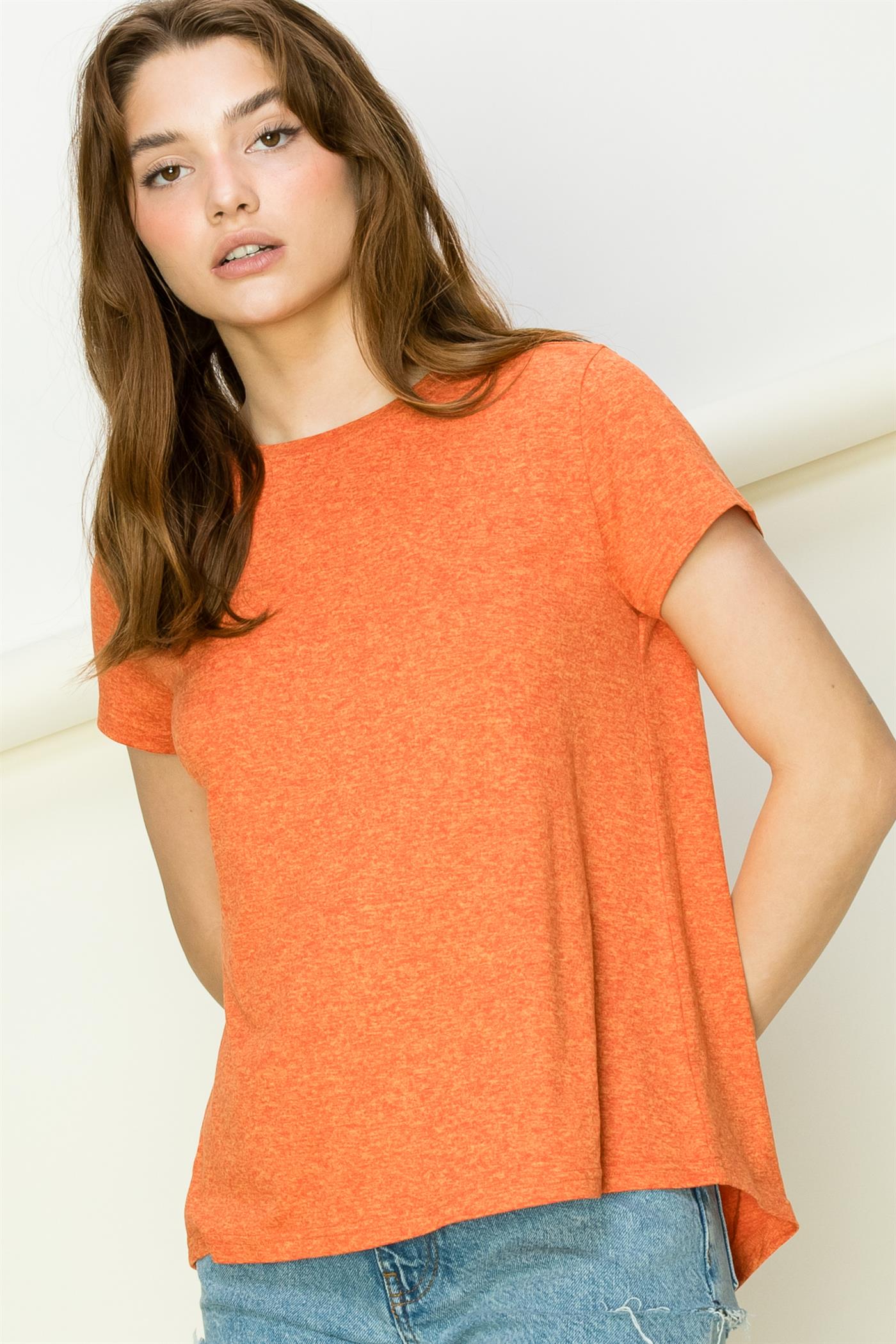 Wholesale All Yours Short Sleeve Open Back Tee Clothing Tops DZ22E576 FLARE DOUBLE ZERO