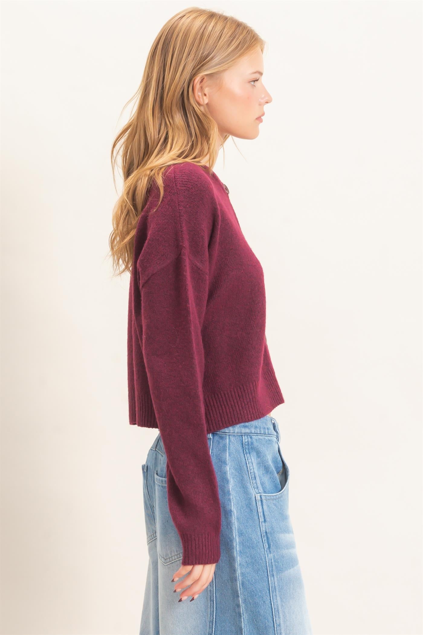 Wholesale Crew Neck Cardigan Sweater Cardigans HF26E226-D BURGUNDY HYFVE