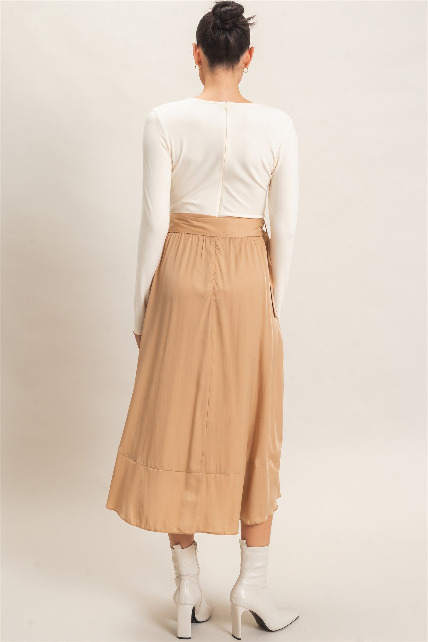 Wholesale Long Sleeve Flowy Dress Dresses HF26C997 CREAM HYFVE