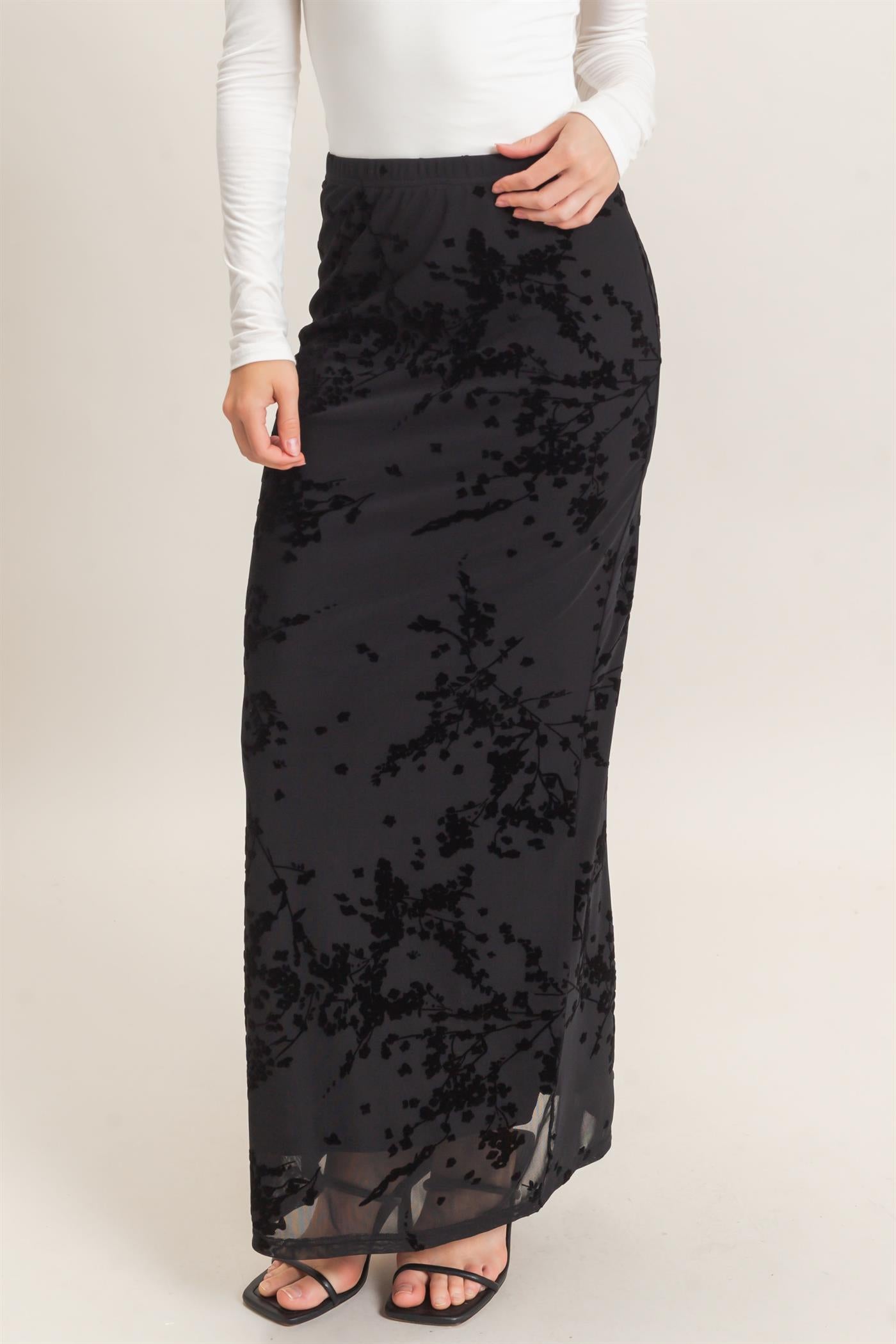 Wholesale Contrast Velvet Print Maxi Skirt Skirts HF26F221 BLACK HYFVE