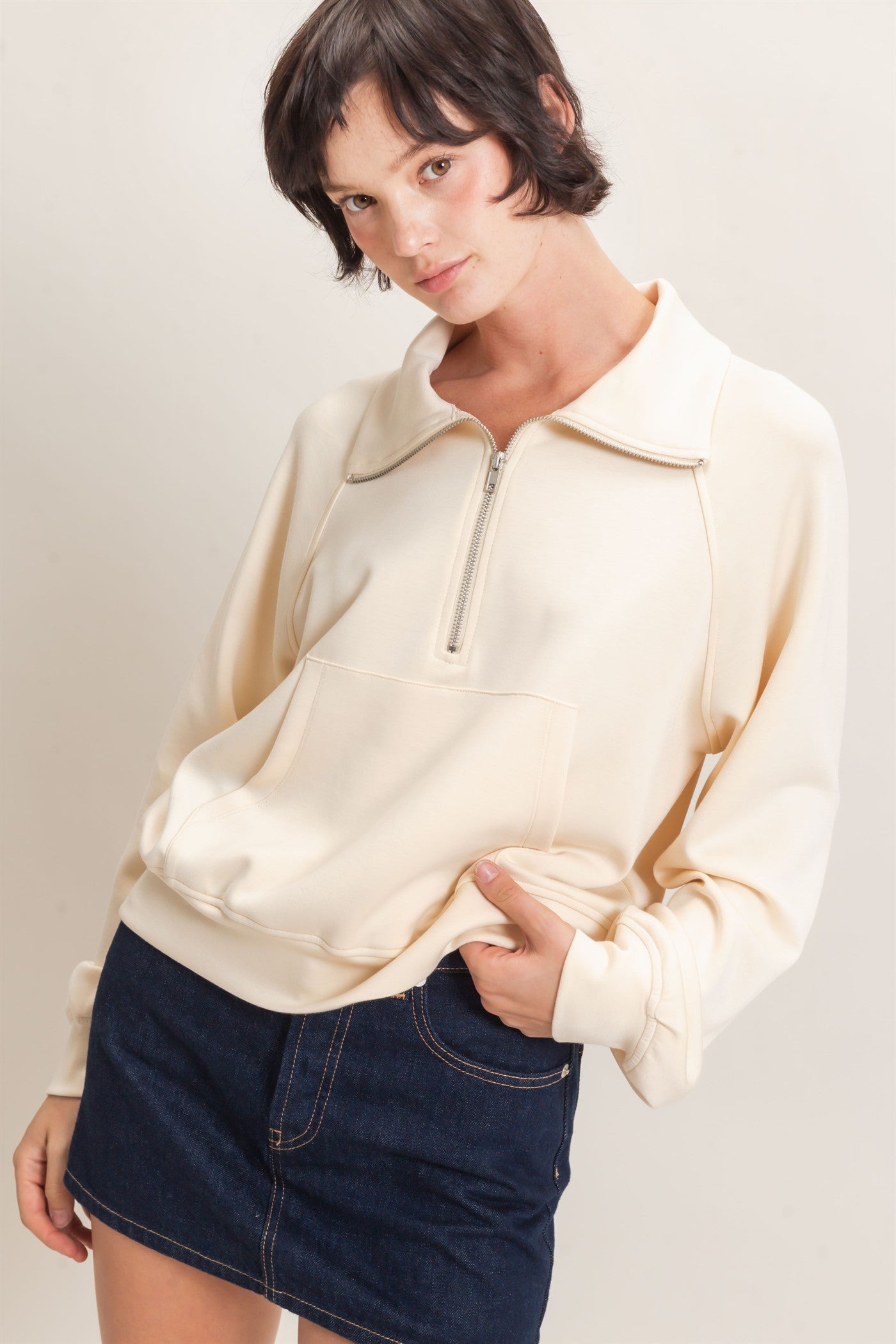 Wholesale Half-Zip Collar Raglan Pullover Sweatshirts DZ26C967 ALPACA DOUBLE ZERO