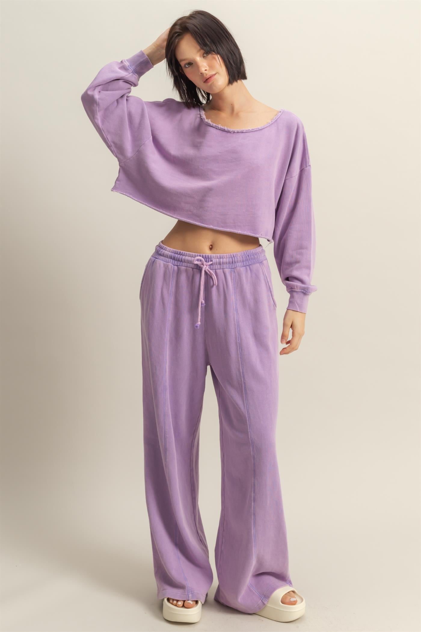 Wholesale Frayed Detail Long Sleeve Crop Top Sweatshirts DZ25A776 WISTERIA DOUBLE ZERO