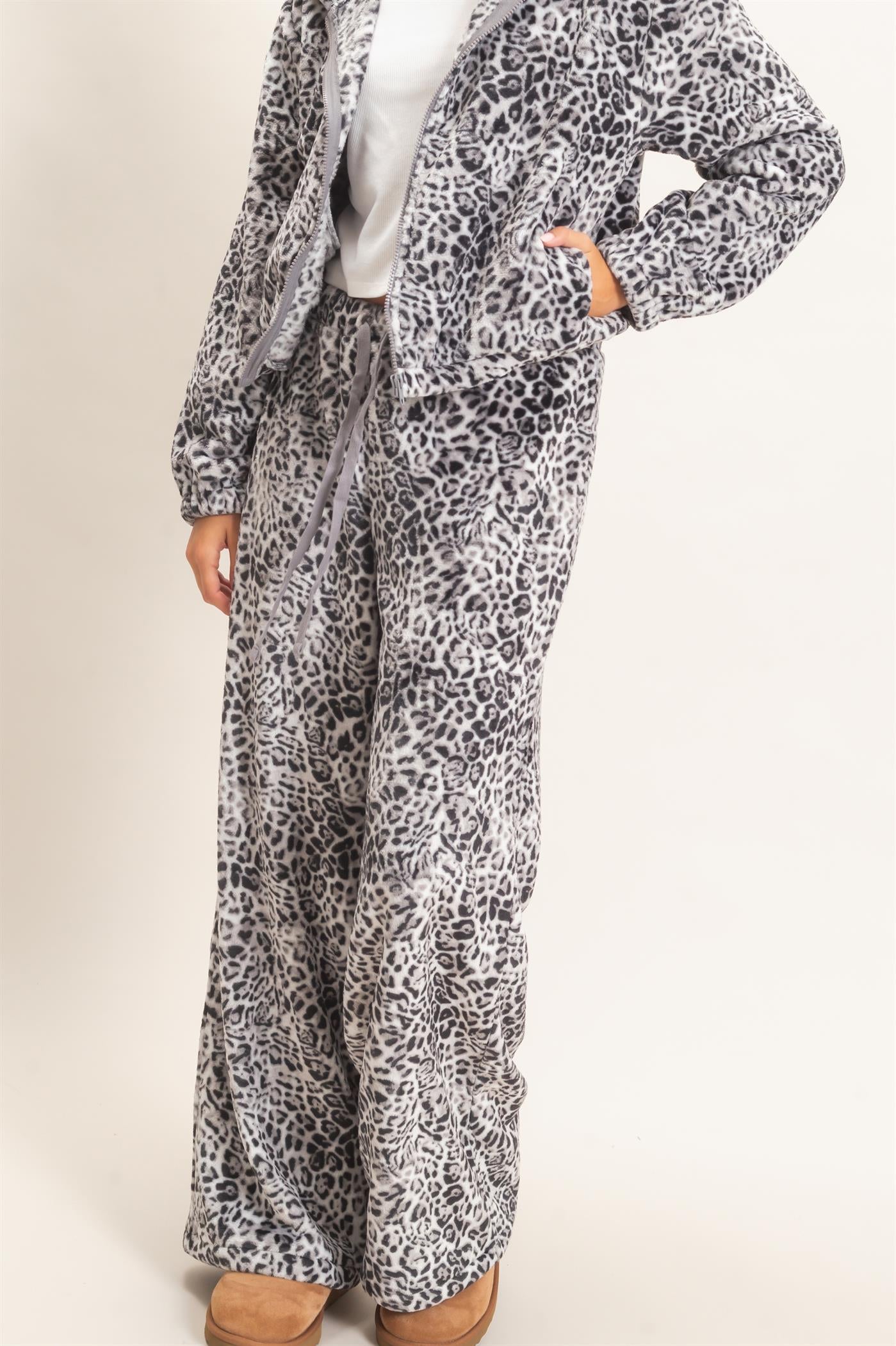 Wholesale Leopard Print Fleece Wide-Leg Pants Pants DZ26E829 GRAY DOUBLE ZERO
